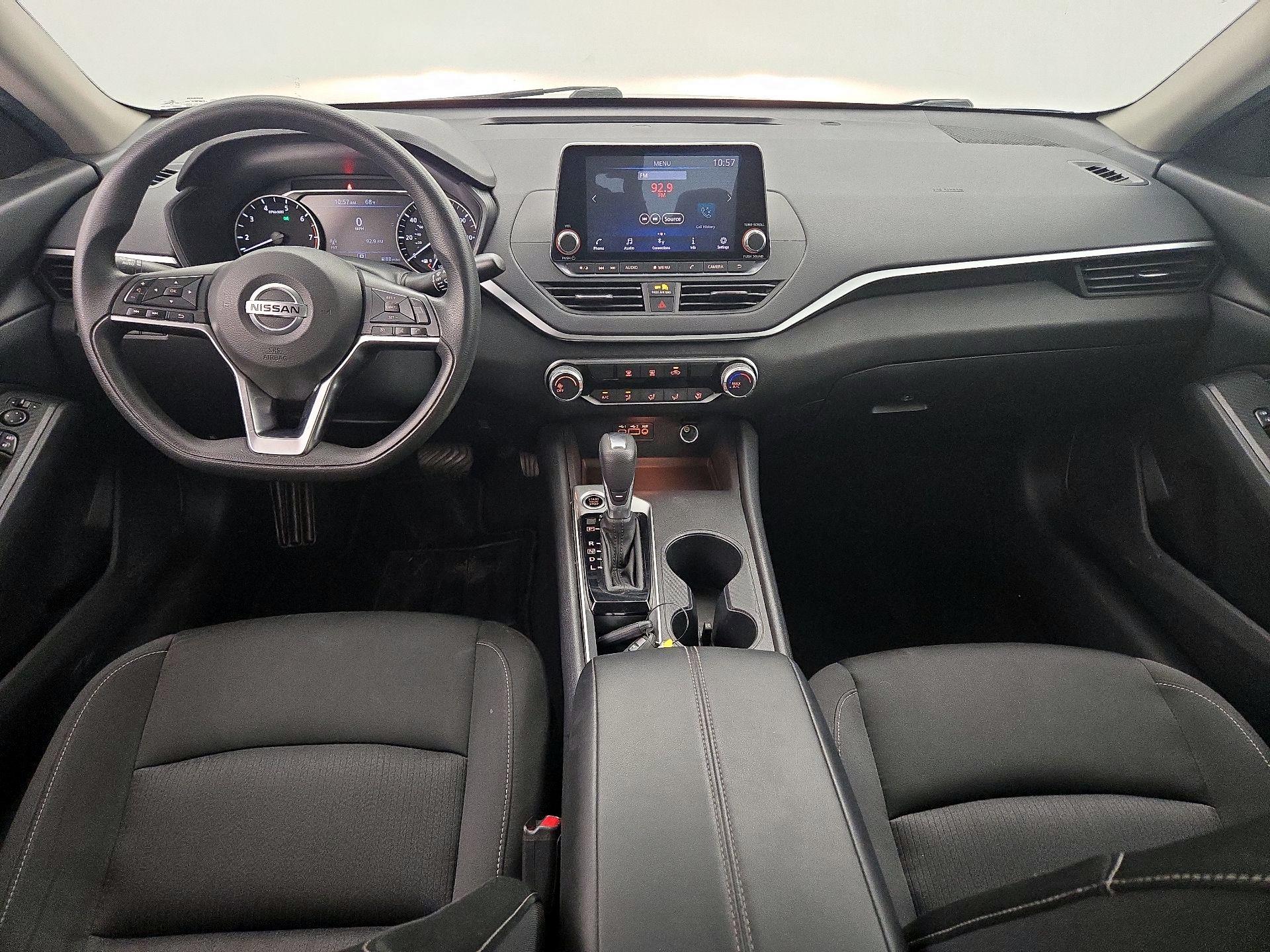 Thumbnail: 2020 Nissan Altima - 9