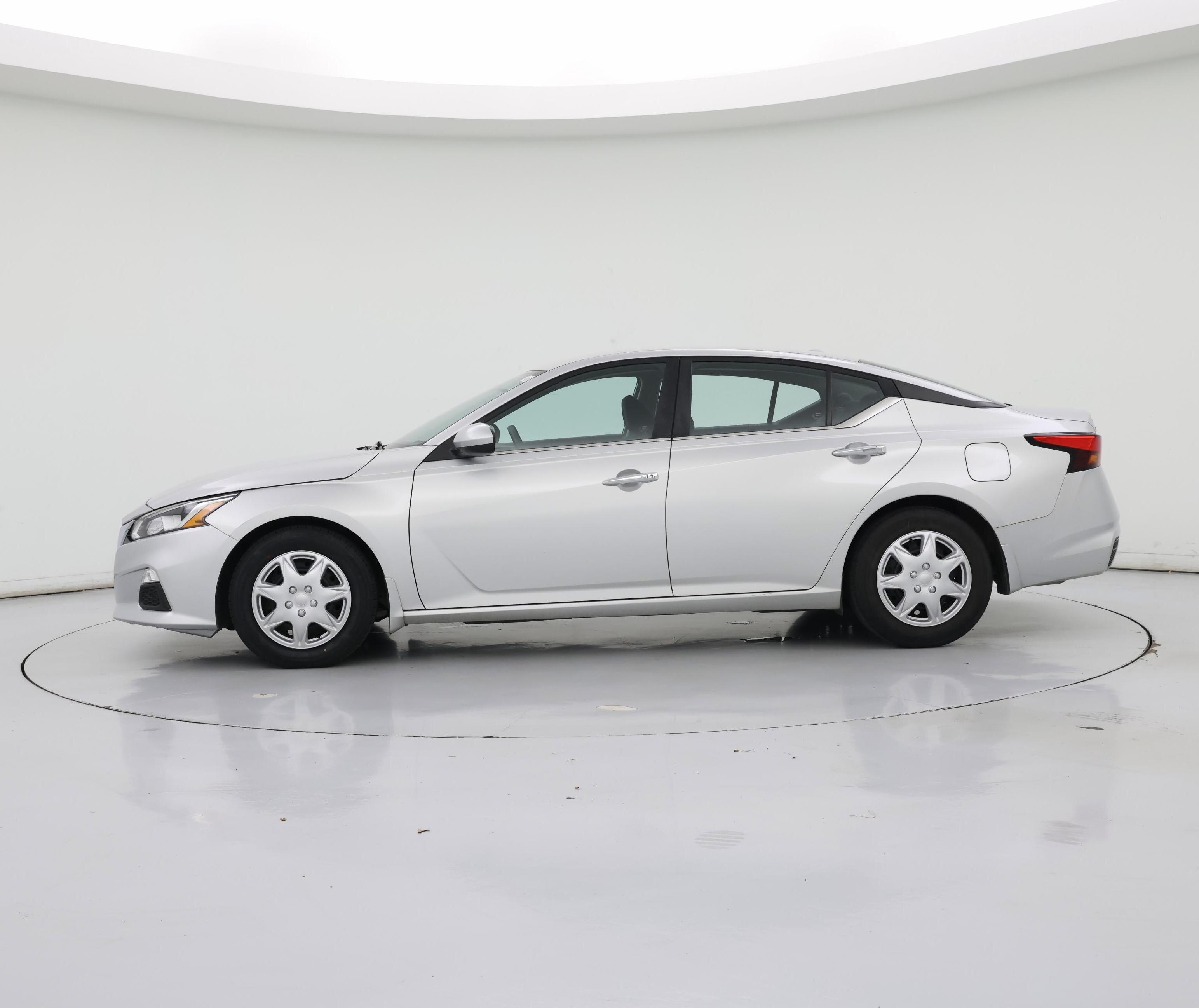 Thumbnail: 2020 Nissan Altima - 3