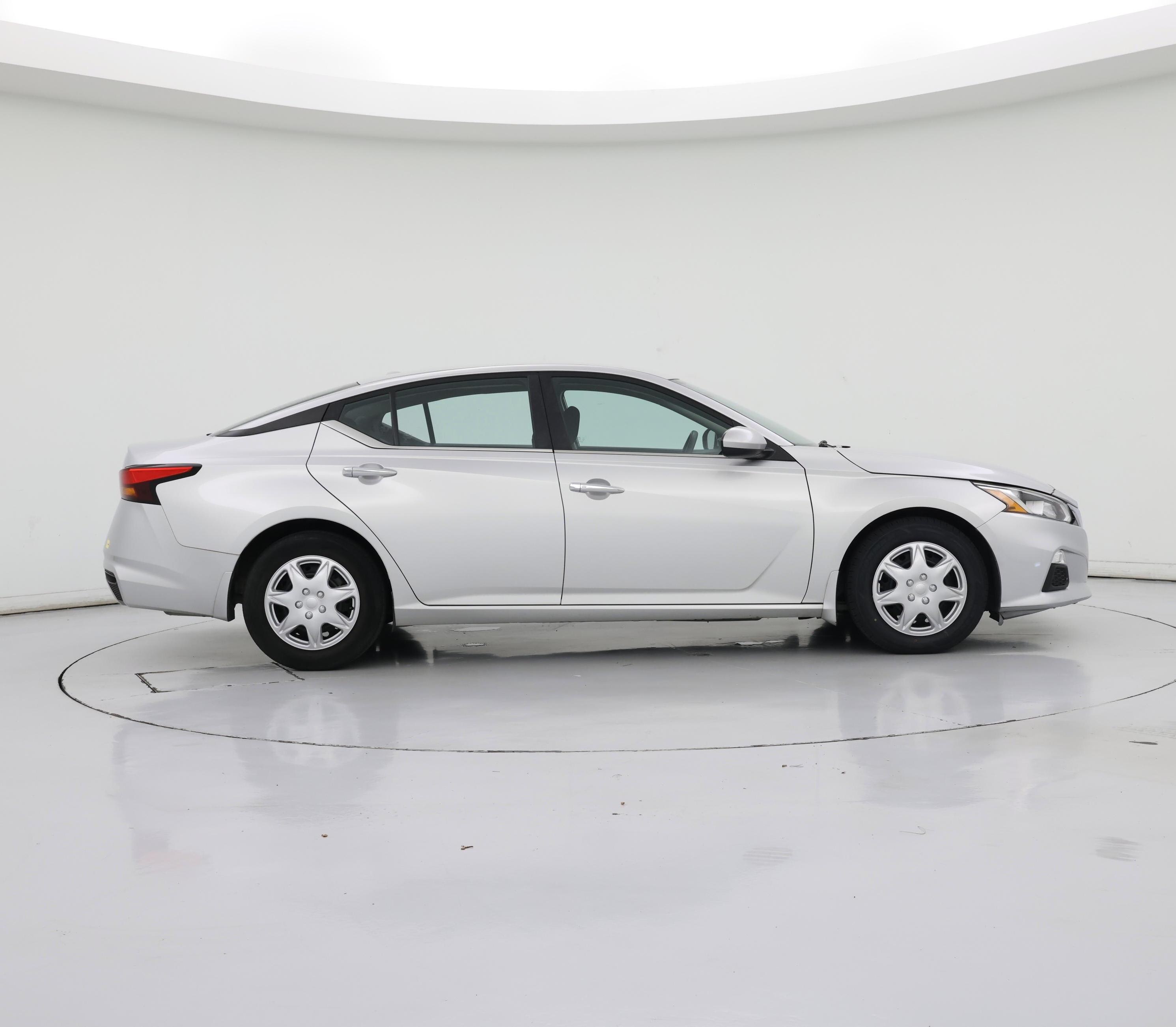Thumbnail: 2020 Nissan Altima - 7