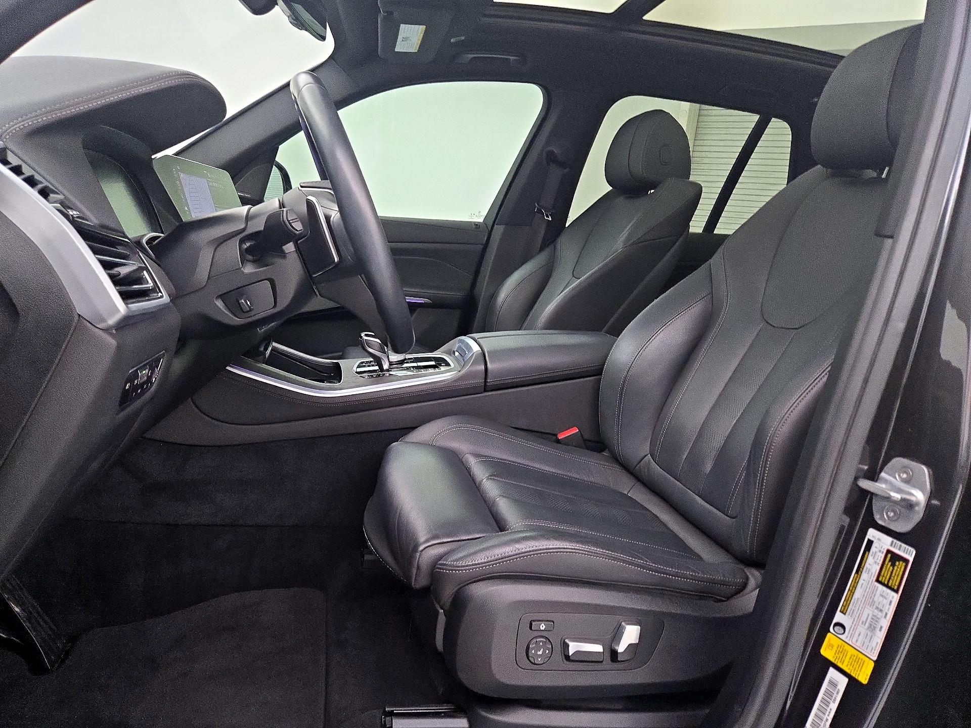 Thumbnail: 2020 BMW X5 - 11
