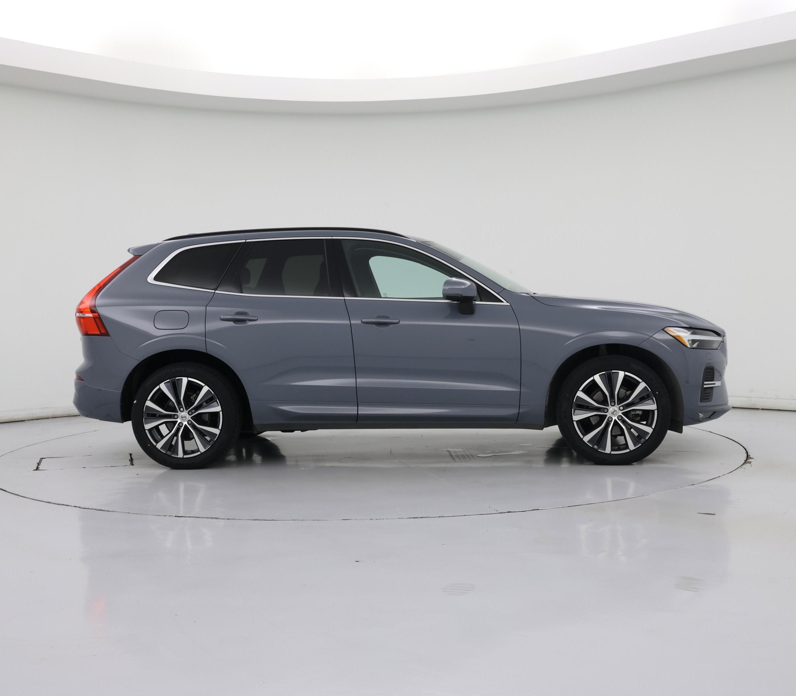 Thumbnail: 2022 Volvo XC60 - 7