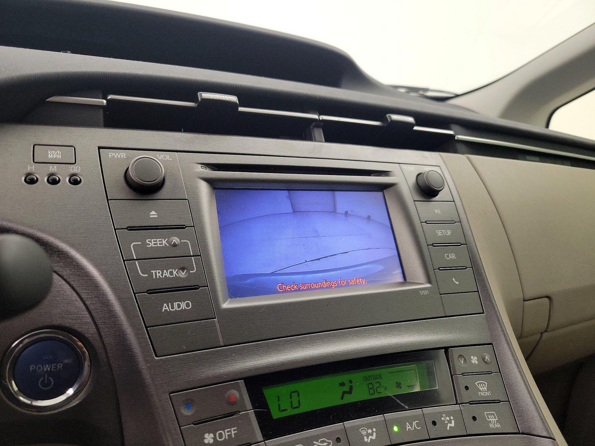 Thumbnail: 2015 Toyota Prius - 14