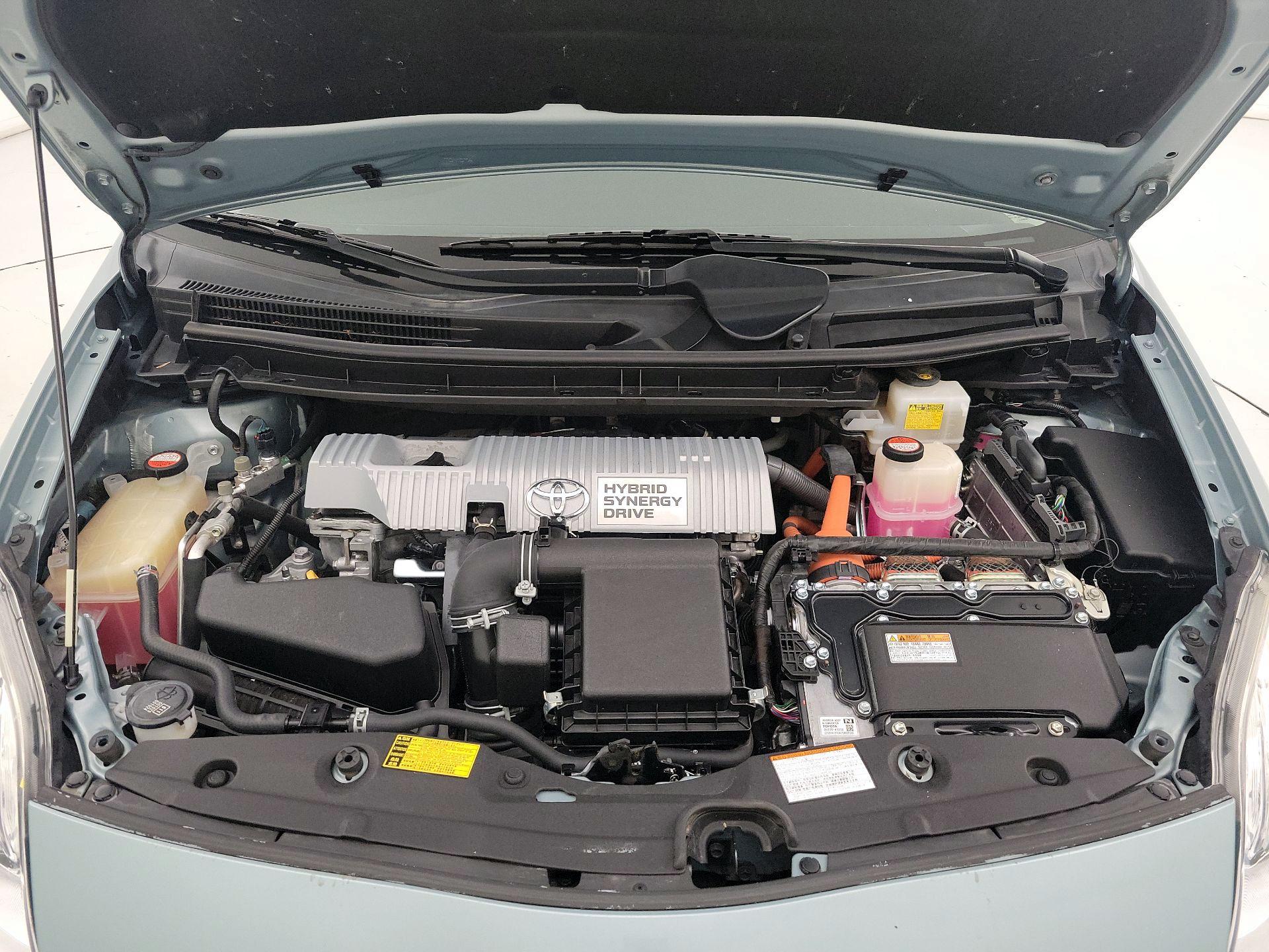 Thumbnail: 2015 Toyota Prius - 20