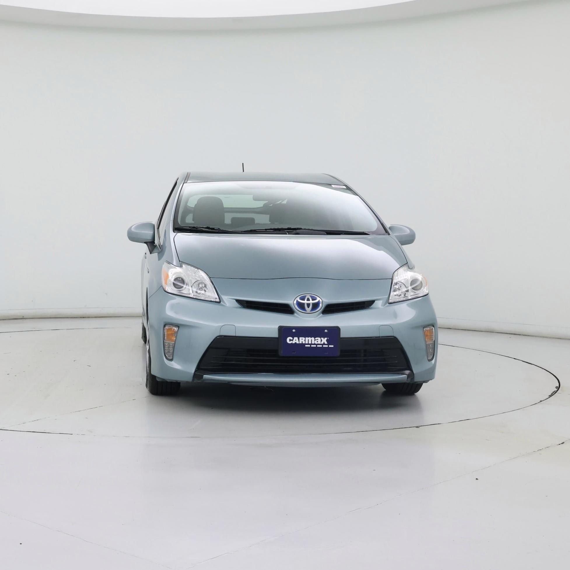 Thumbnail: 2015 Toyota Prius - 5