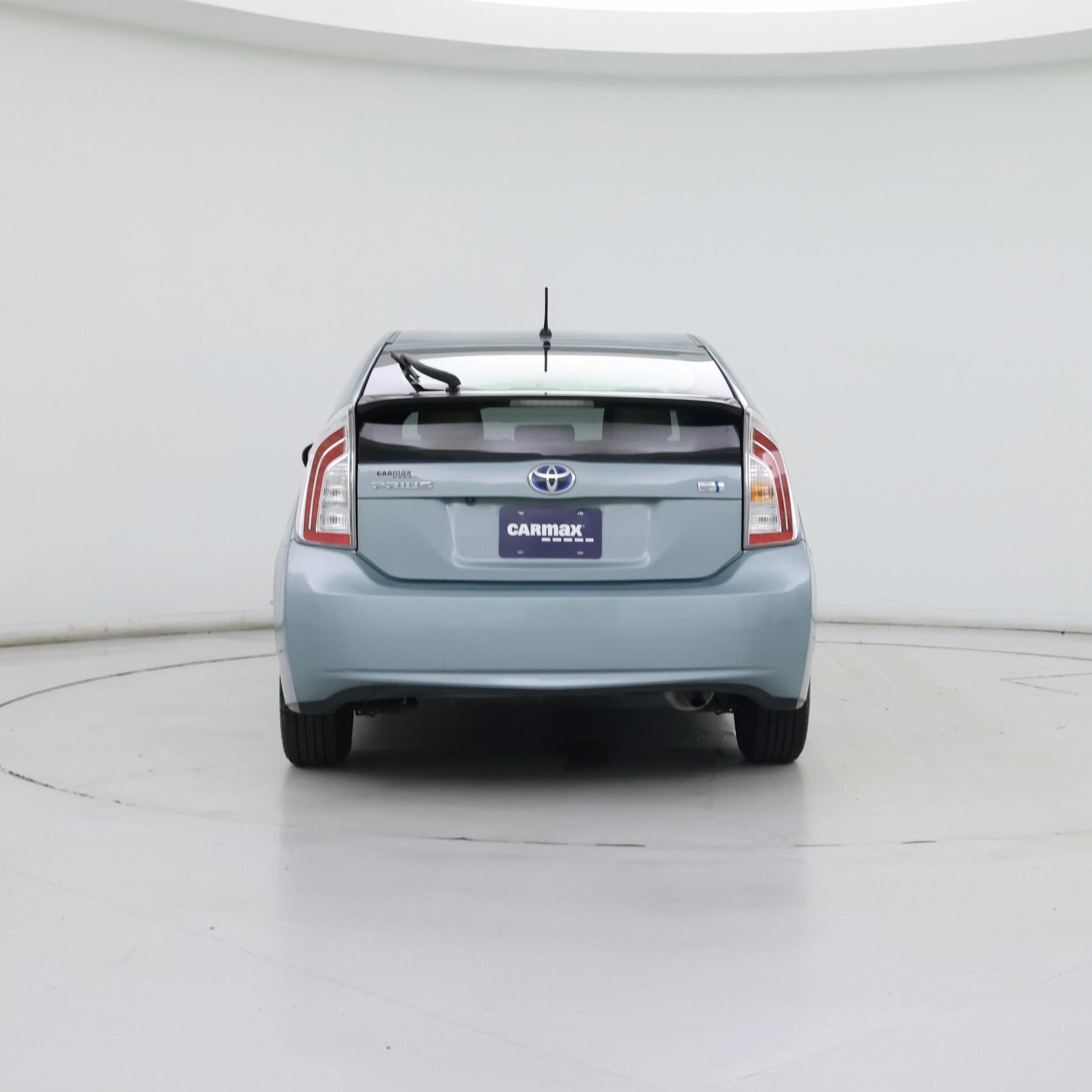Thumbnail: 2015 Toyota Prius - 6