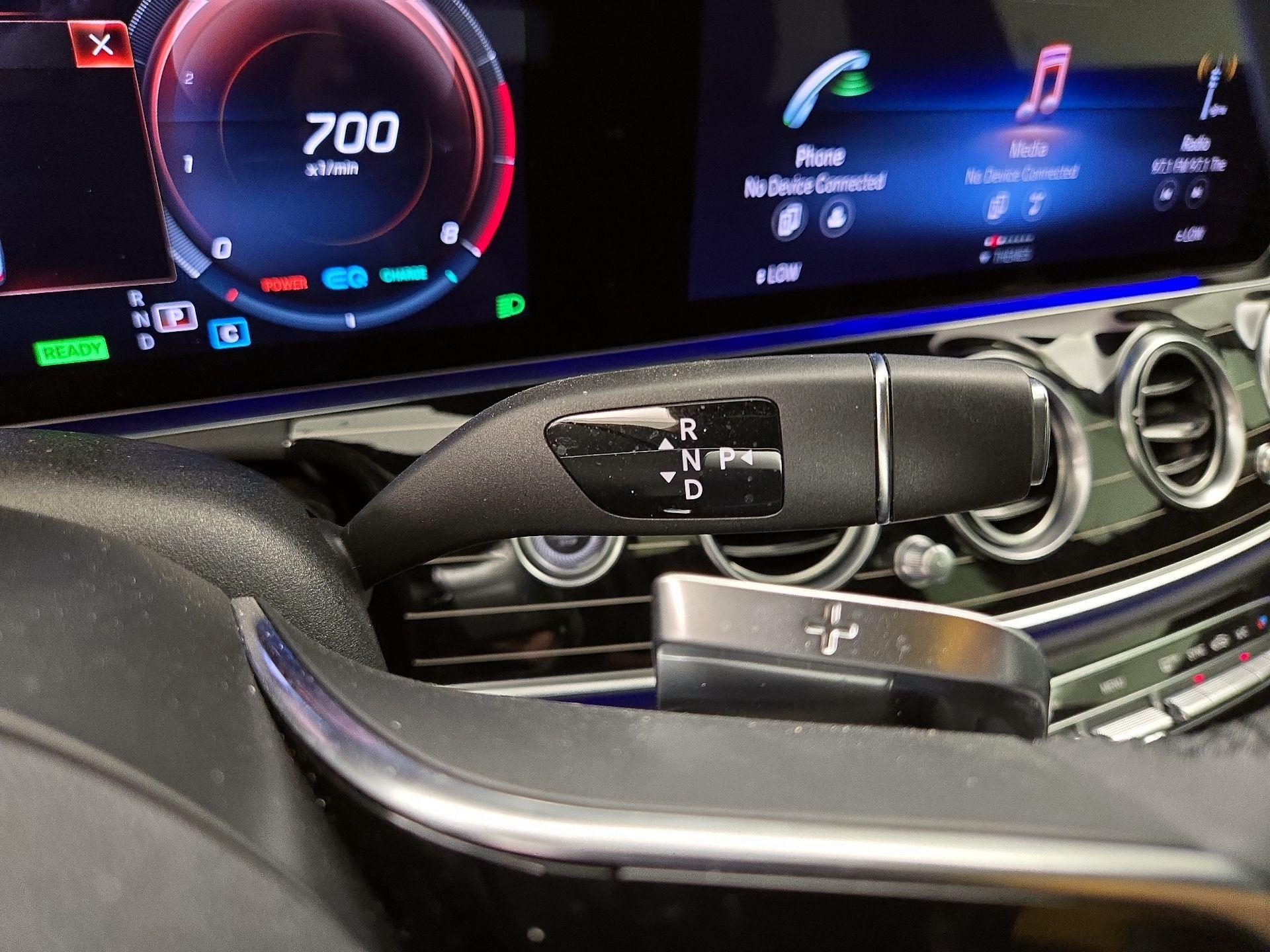 Thumbnail: 2022 Mercedes-Benz E-Class - 18
