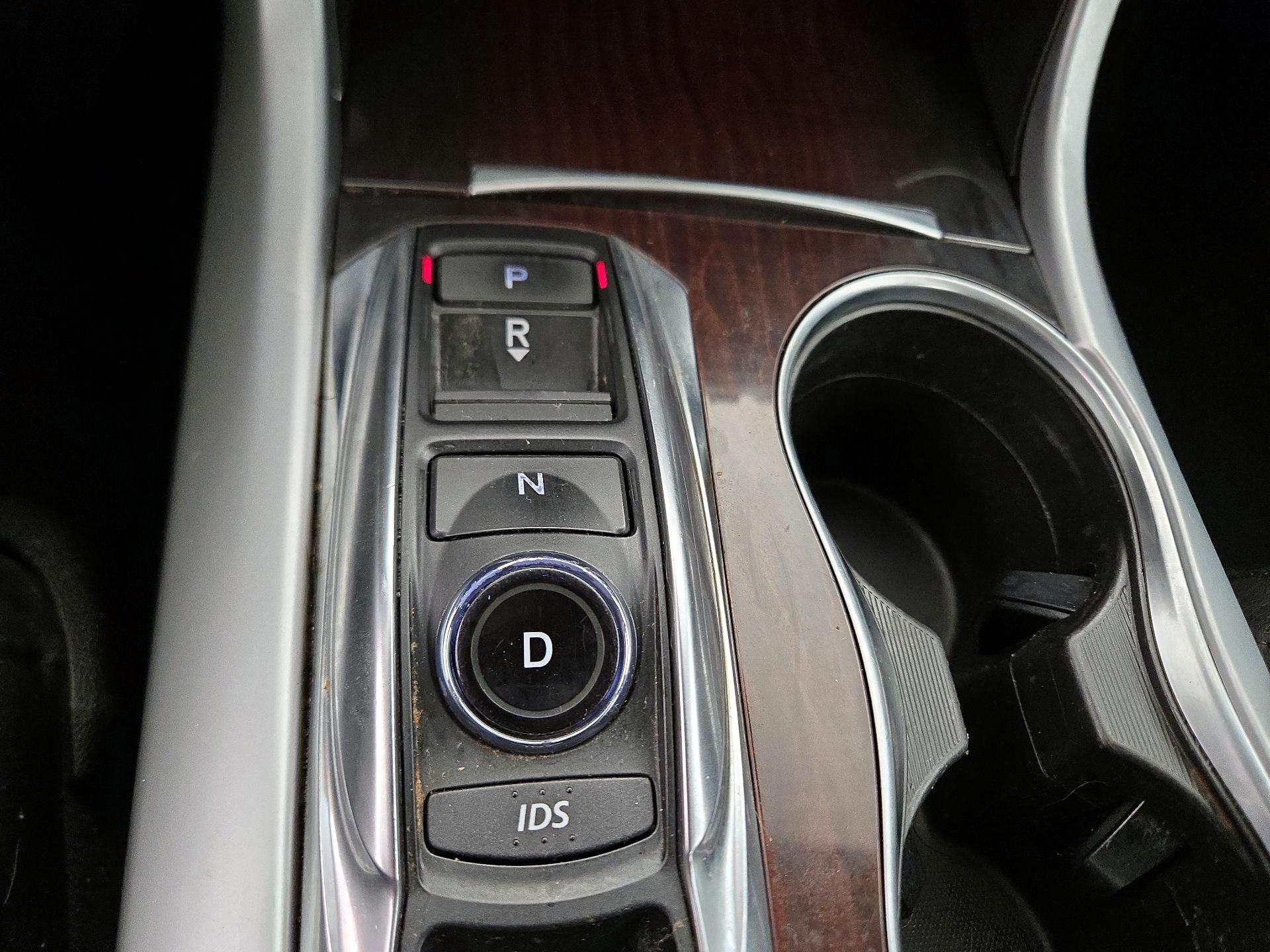 Thumbnail: 2015 Acura TLX - 17