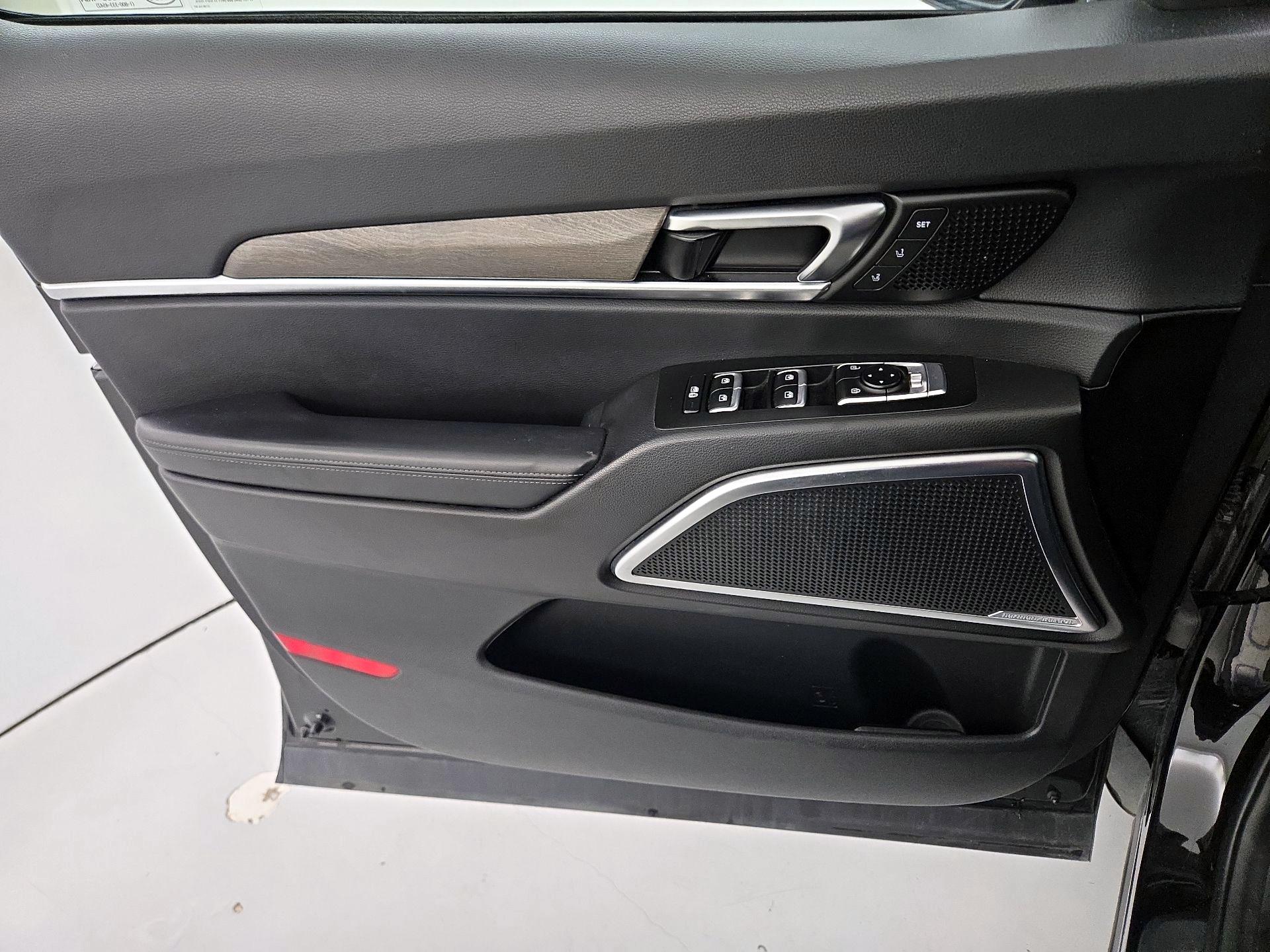 Thumbnail: 2020 Kia Telluride - 12