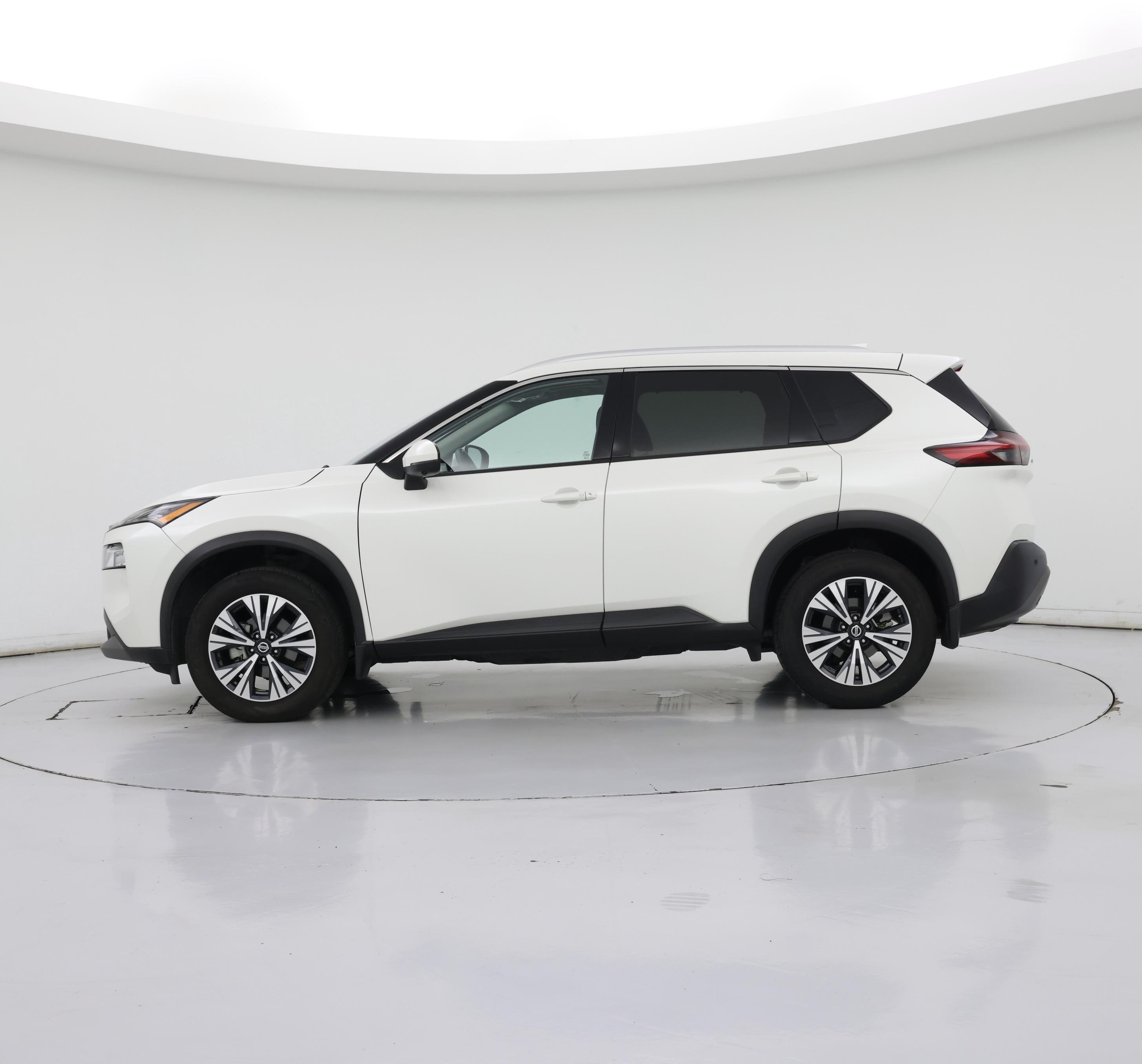Thumbnail: 2021 Nissan Rogue - 3