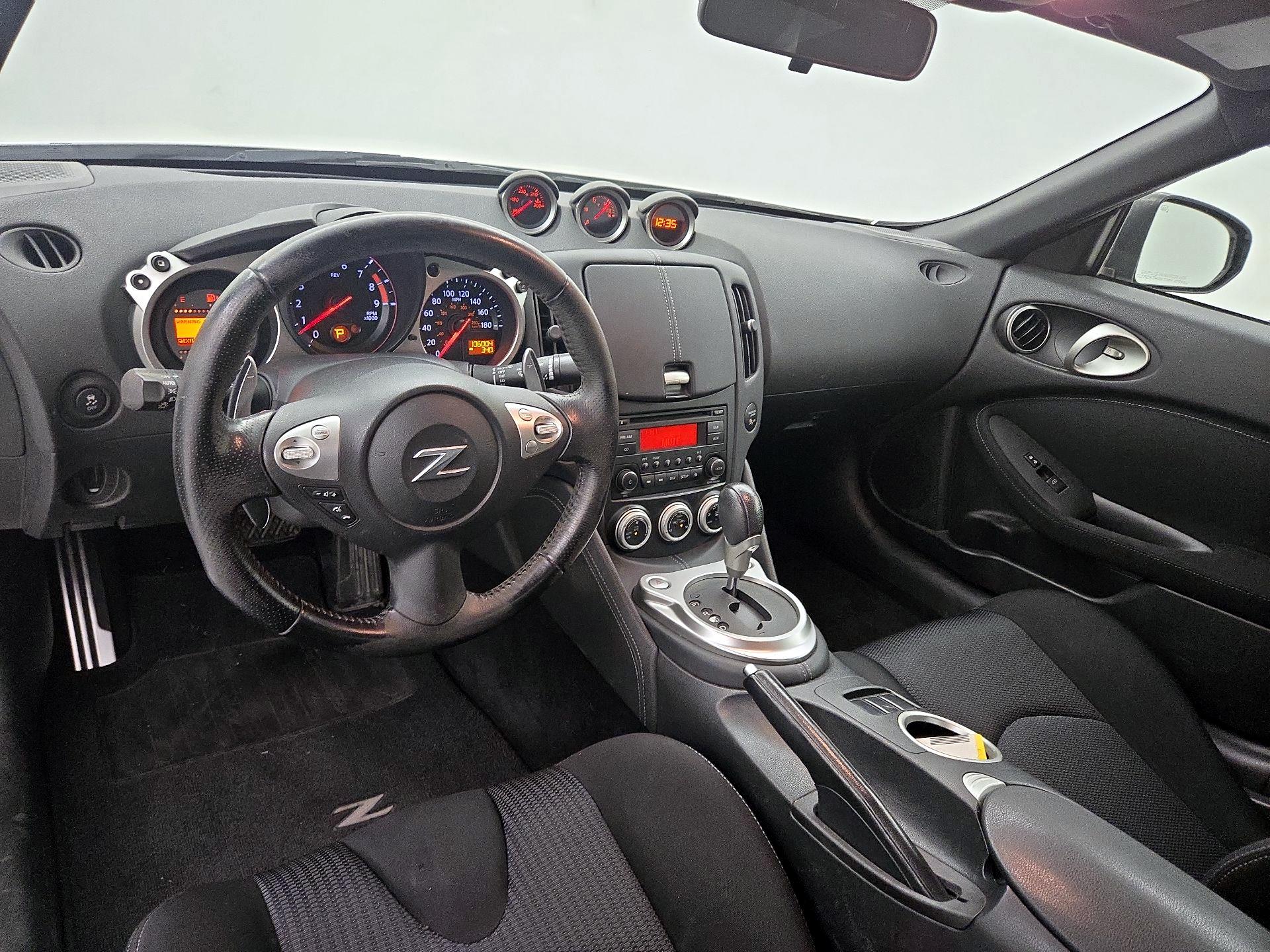 Thumbnail: 2015 Nissan Z - 9