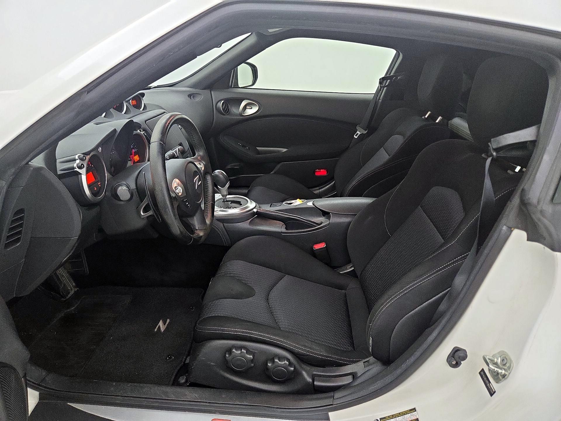 Thumbnail: 2015 Nissan Z - 11
