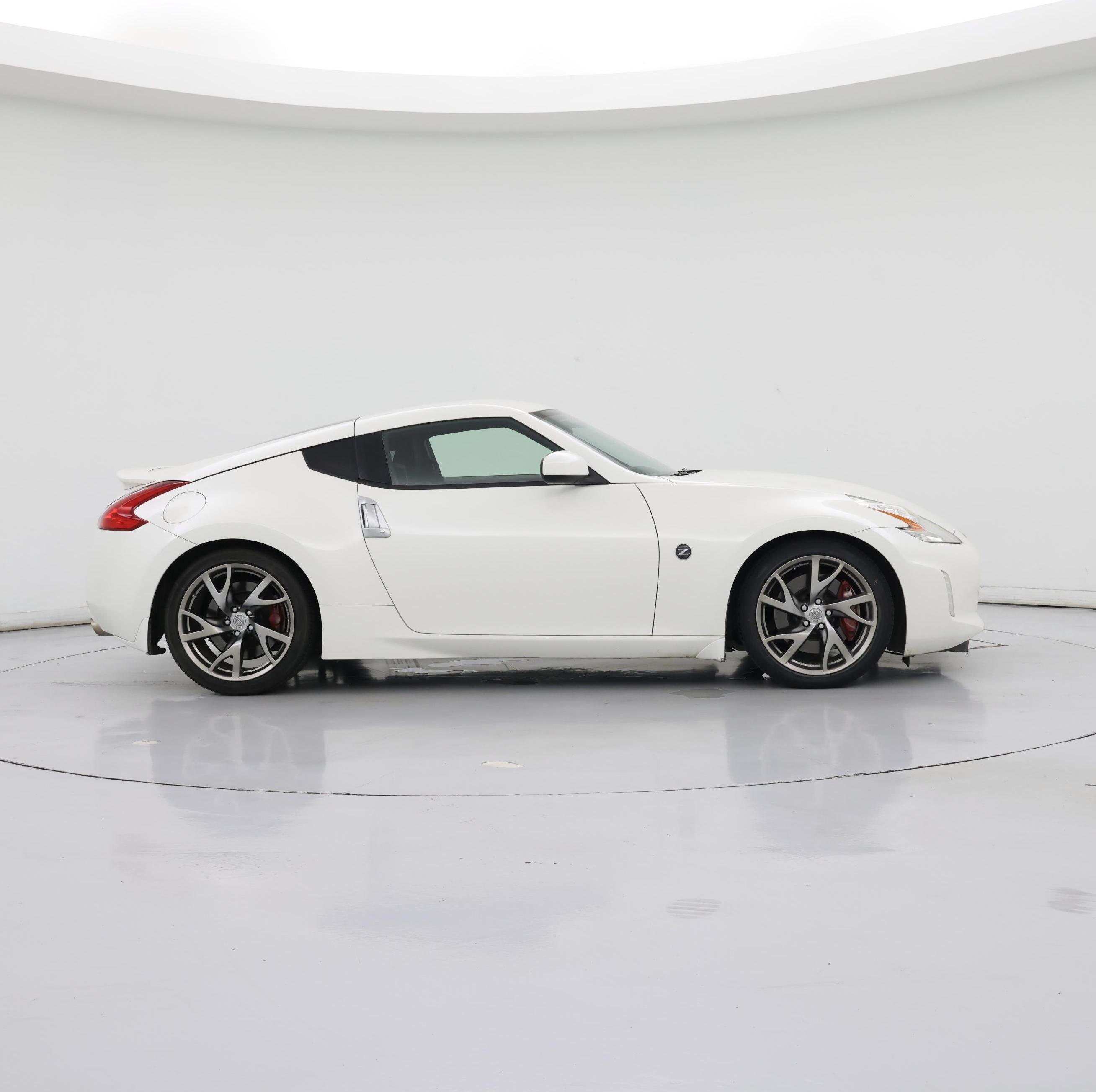 Thumbnail: 2015 Nissan Z - 7