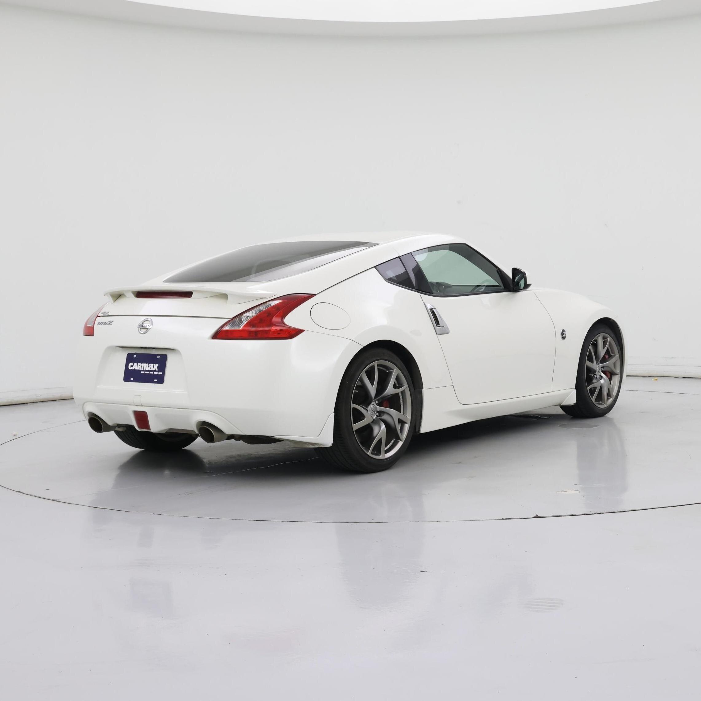 Thumbnail: 2015 Nissan Z - 8