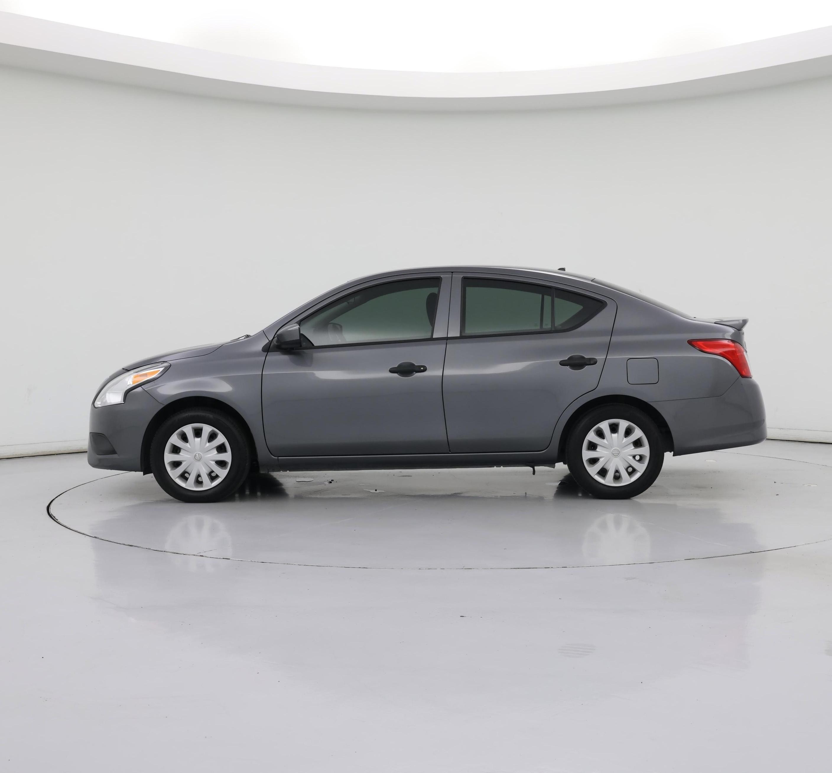Thumbnail: 2018 Nissan Versa - 3