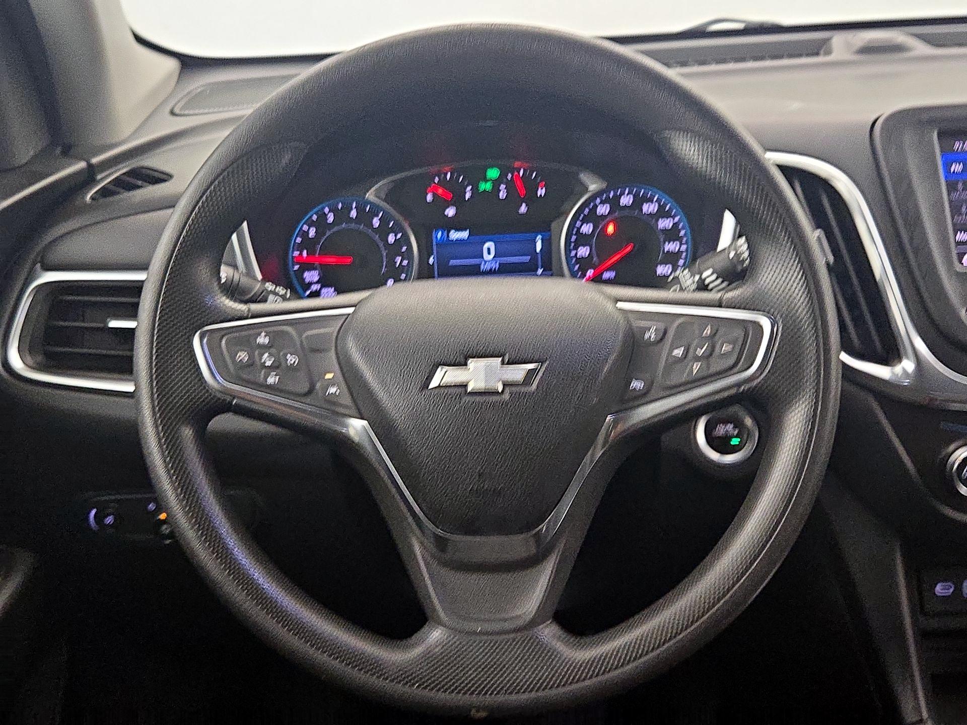 Thumbnail: 2021 Chevrolet Equinox - 10