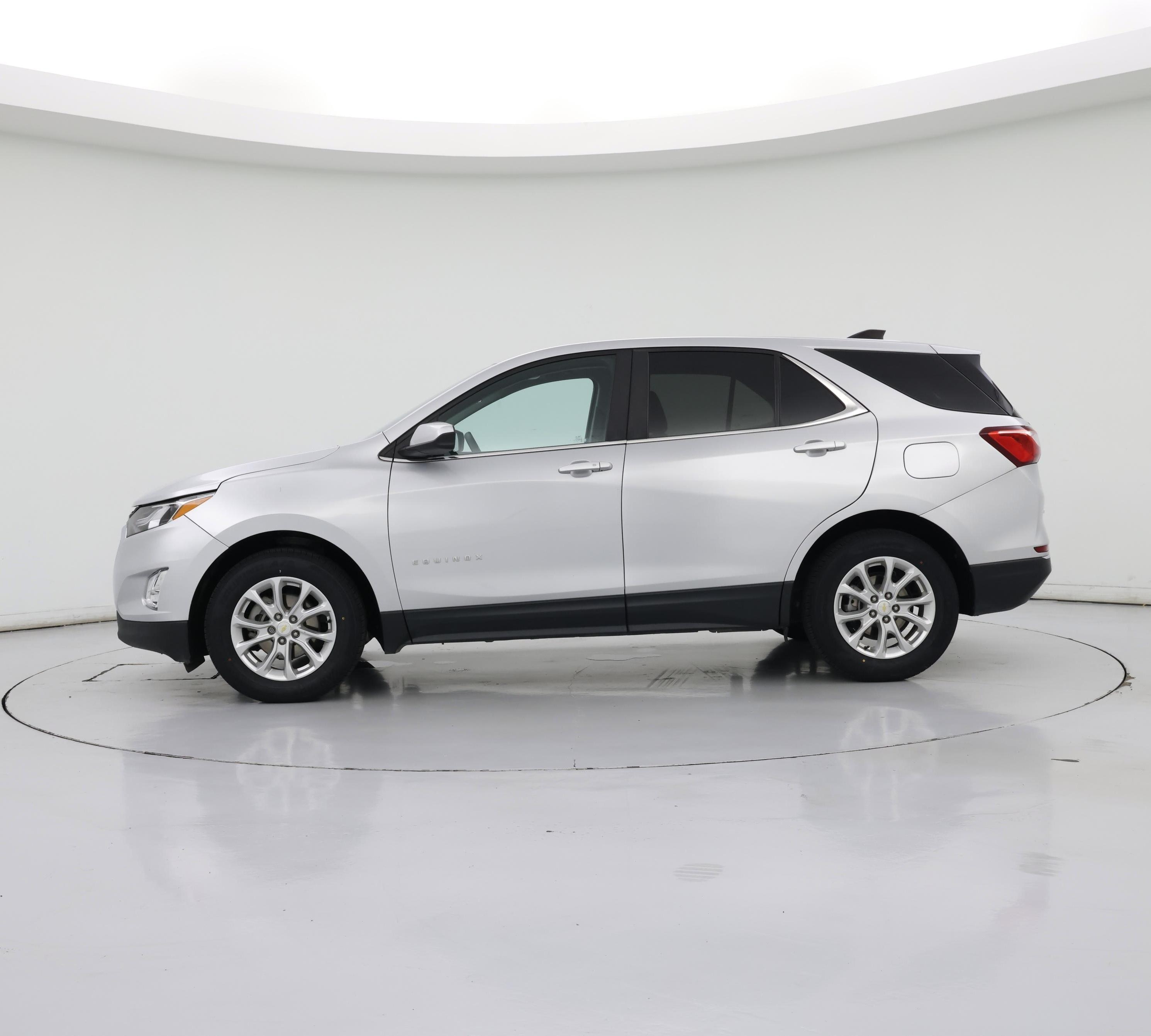 Thumbnail: 2021 Chevrolet Equinox - 3