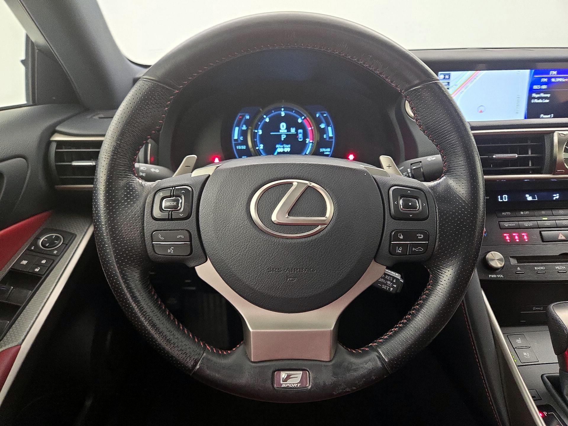 Thumbnail: 2017 Lexus IS - 10