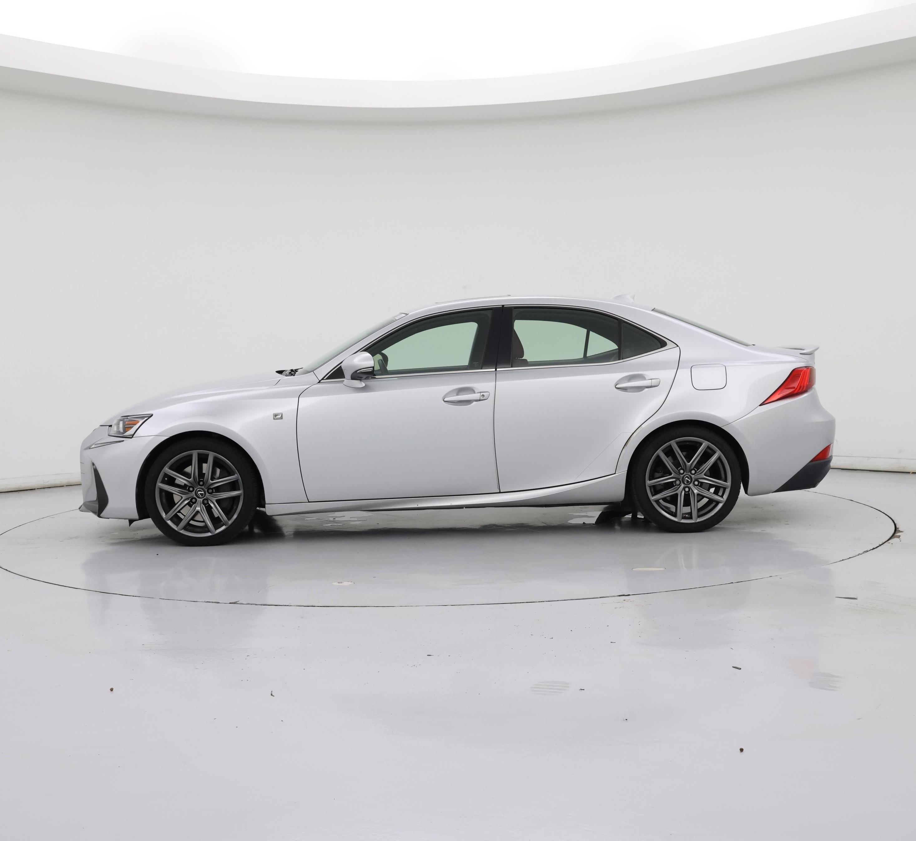 Thumbnail: 2017 Lexus IS - 3
