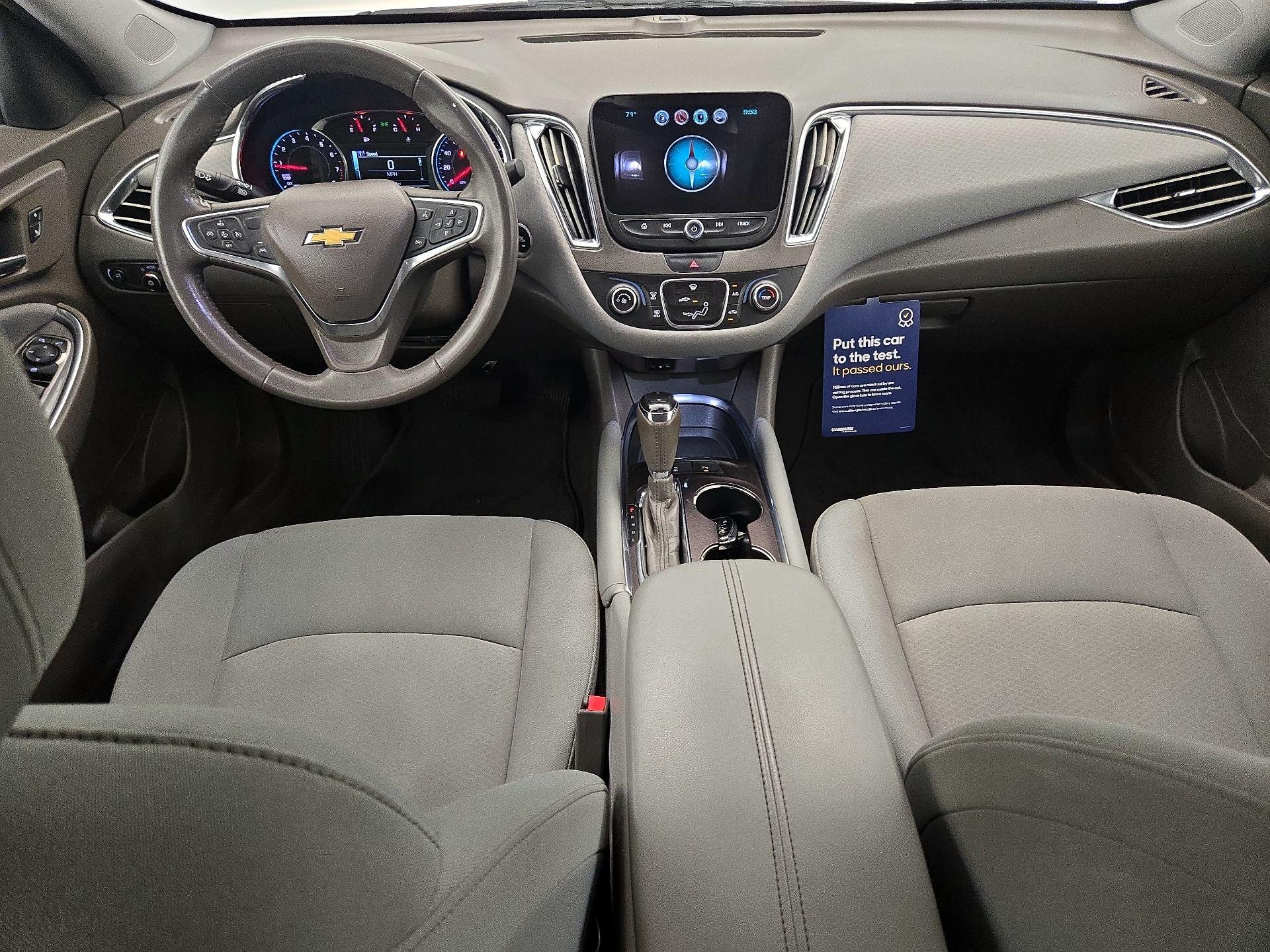 Thumbnail: 2018 Chevrolet Malibu - 9