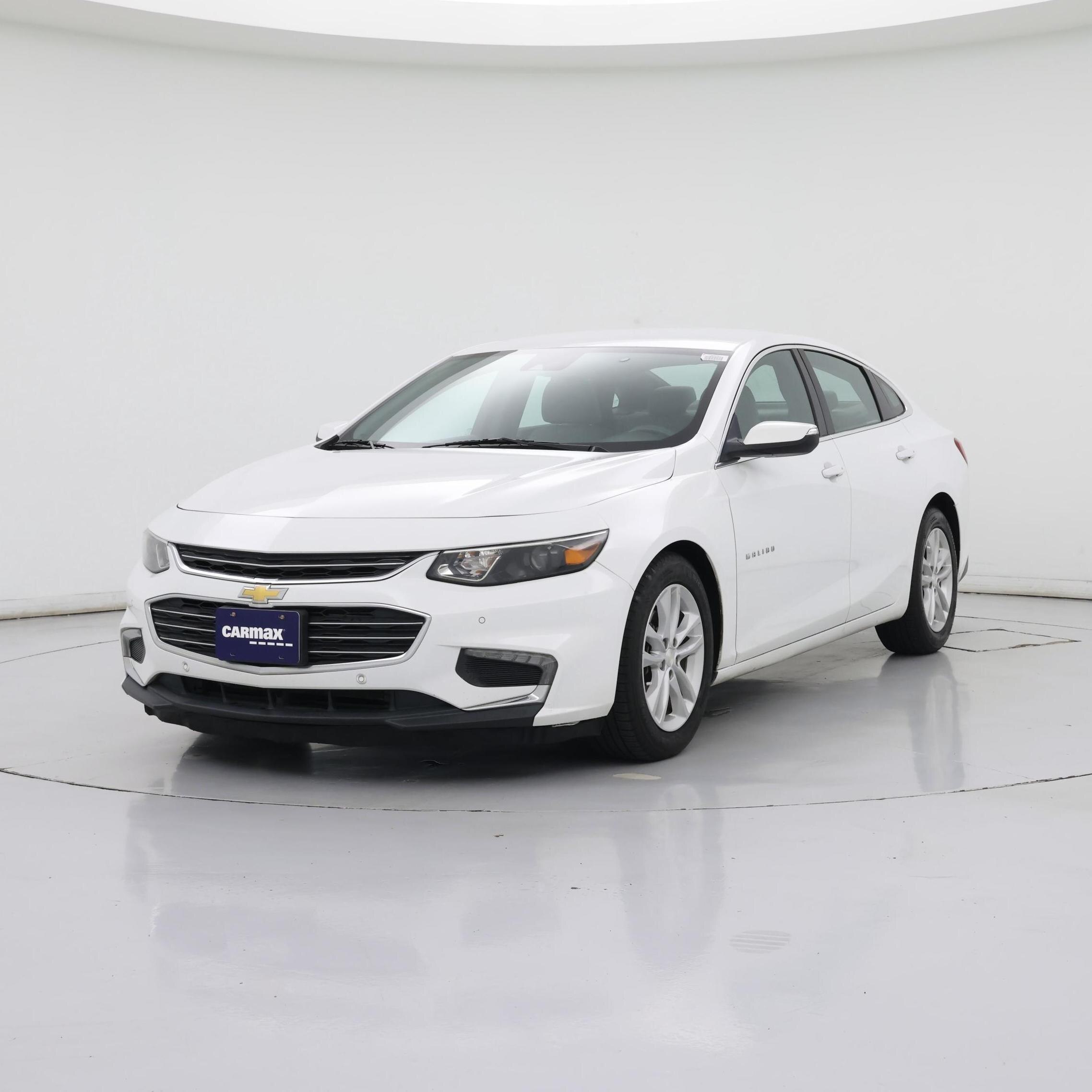 Thumbnail: 2018 Chevrolet Malibu - 4