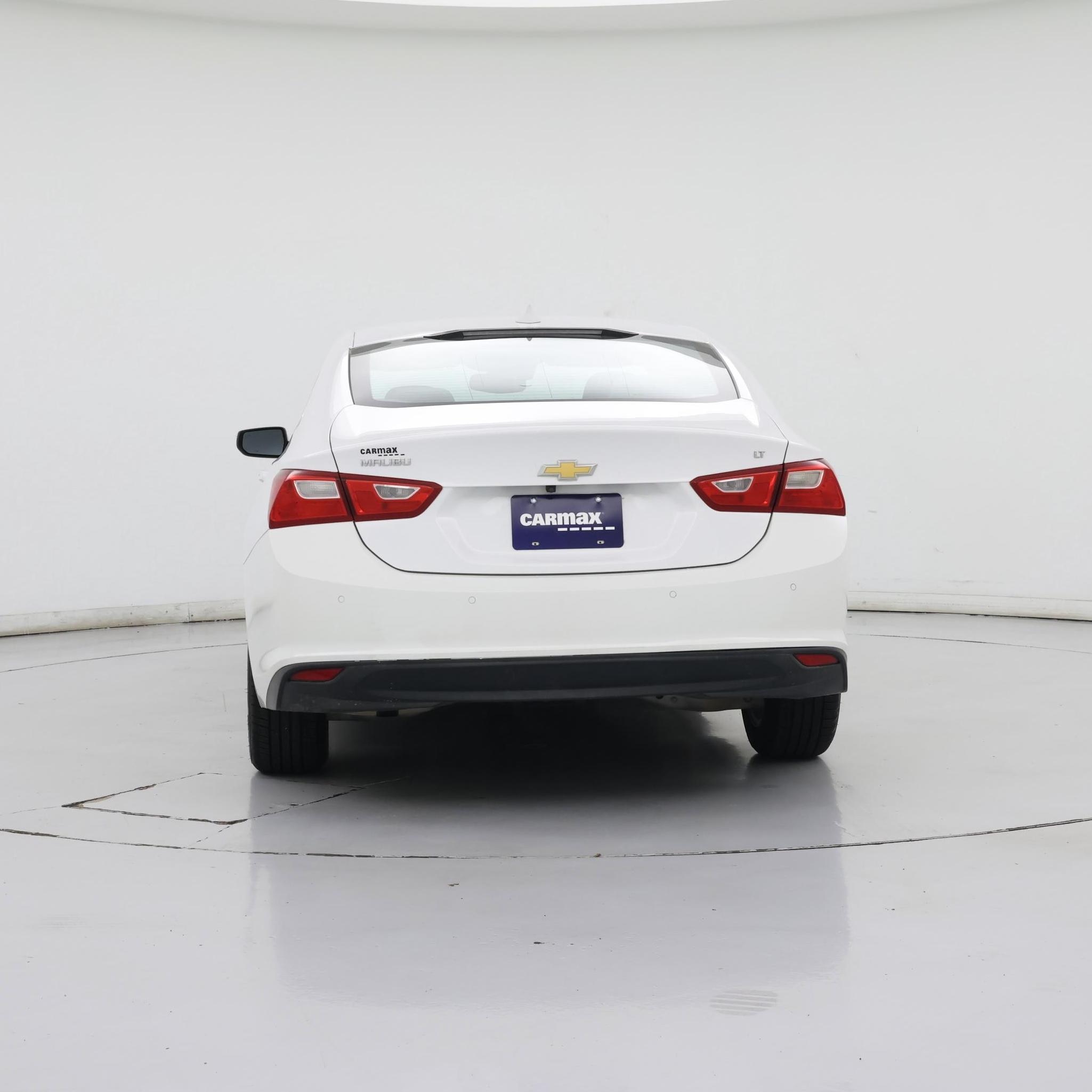 Thumbnail: 2018 Chevrolet Malibu - 6