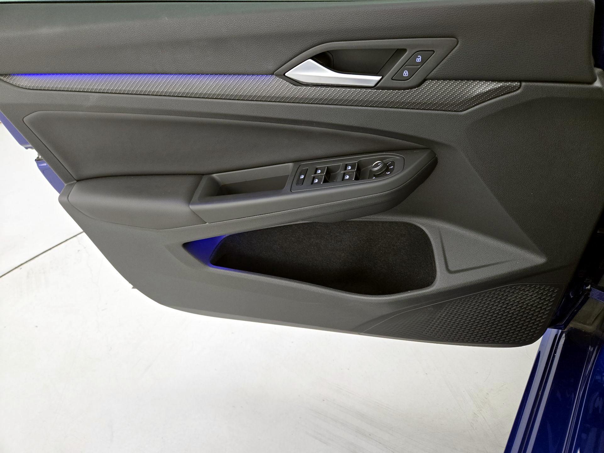 Thumbnail: 2024 Volkswagen Golf - 12
