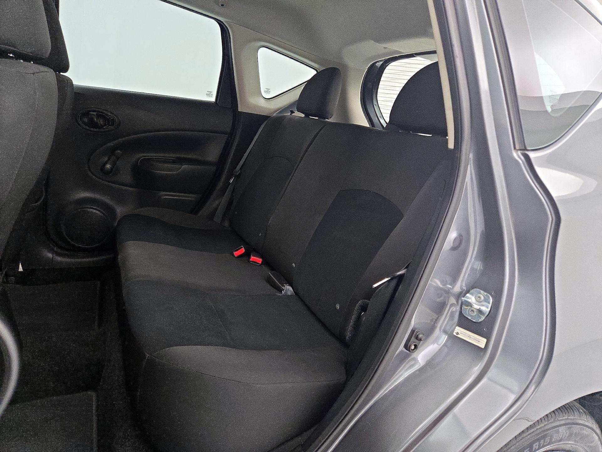 Thumbnail: 2018 Nissan Versa Note - 17