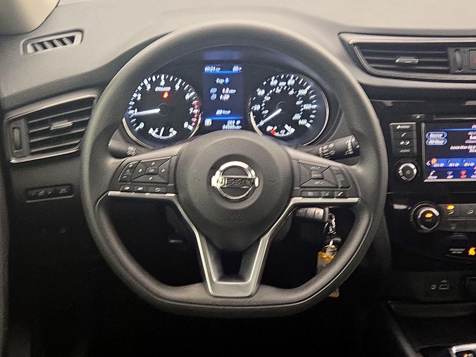 Thumbnail: 2020 Nissan Rogue - 10