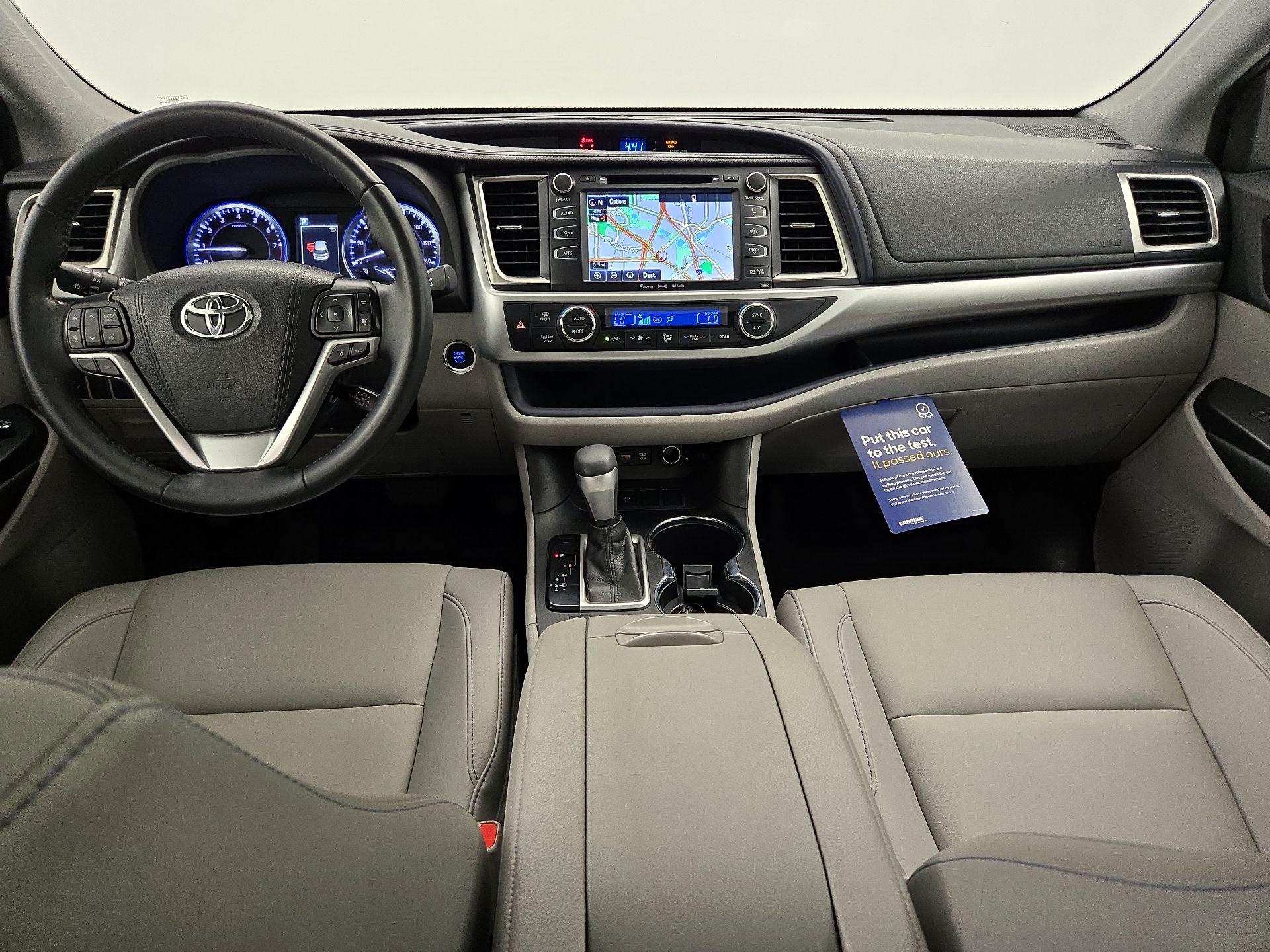 Thumbnail: 2019 Toyota Highlander - 9