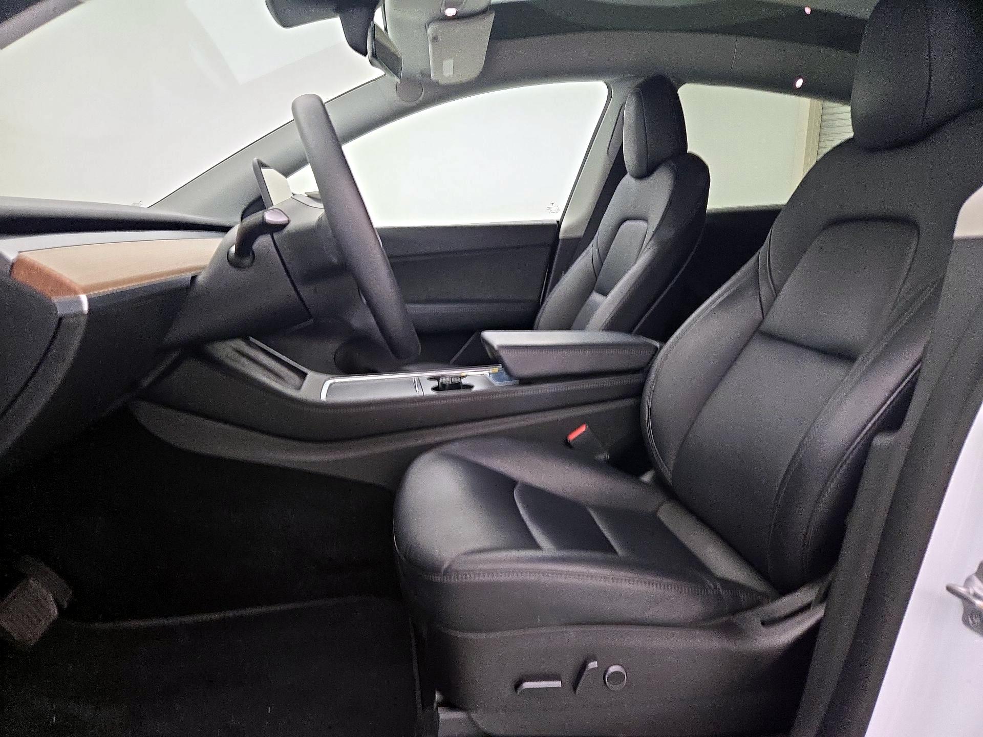 Thumbnail: 2022 Tesla Model Y - 11