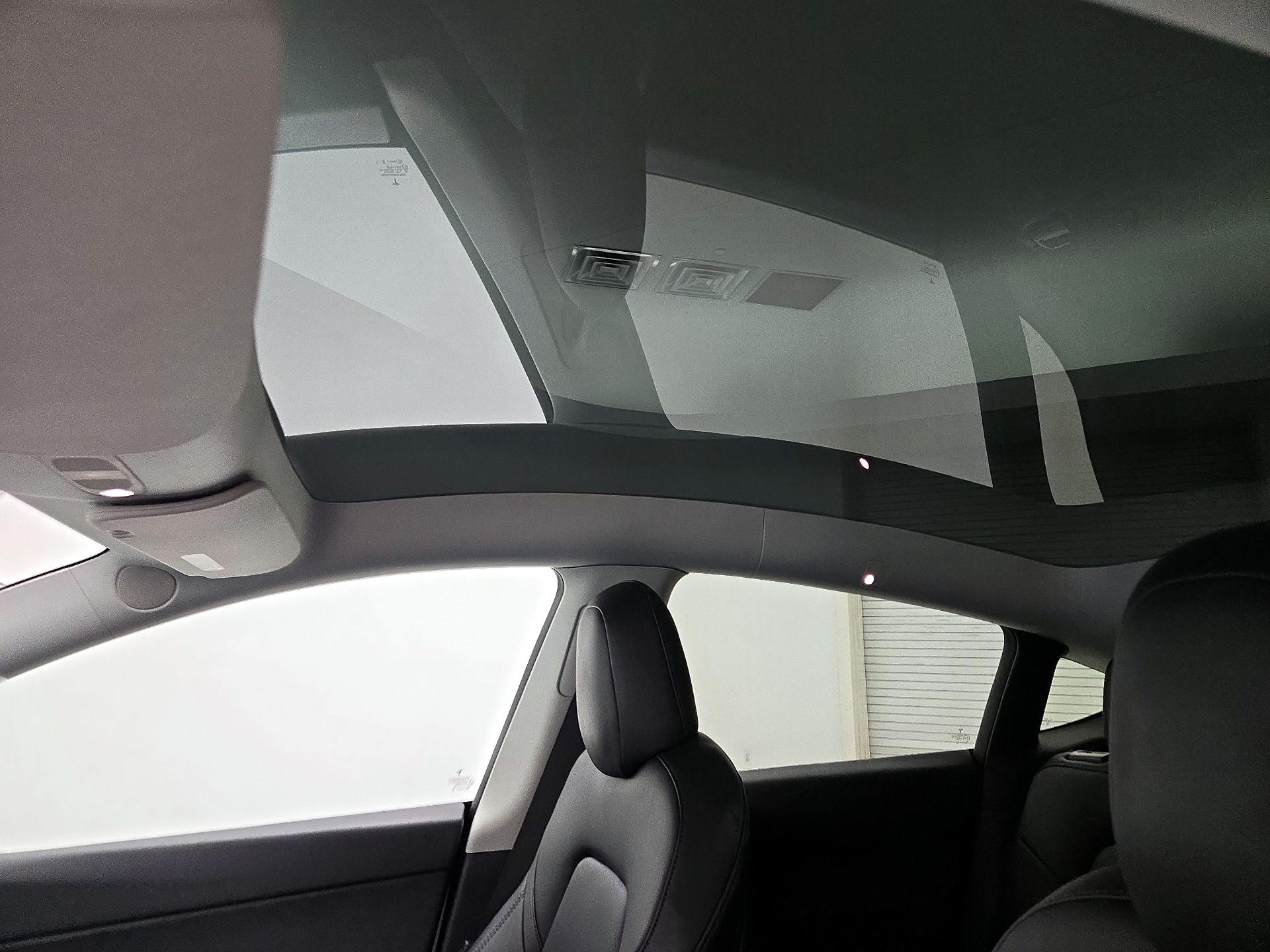 Thumbnail: 2022 Tesla Model Y - 19
