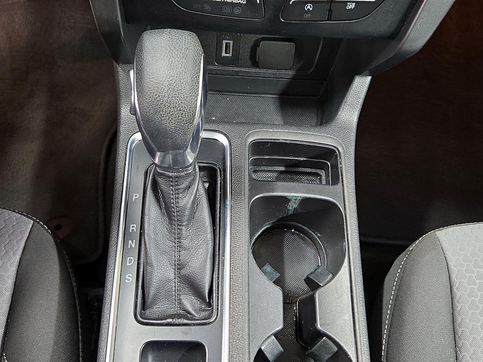 Thumbnail: 2019 Ford Escape - 17