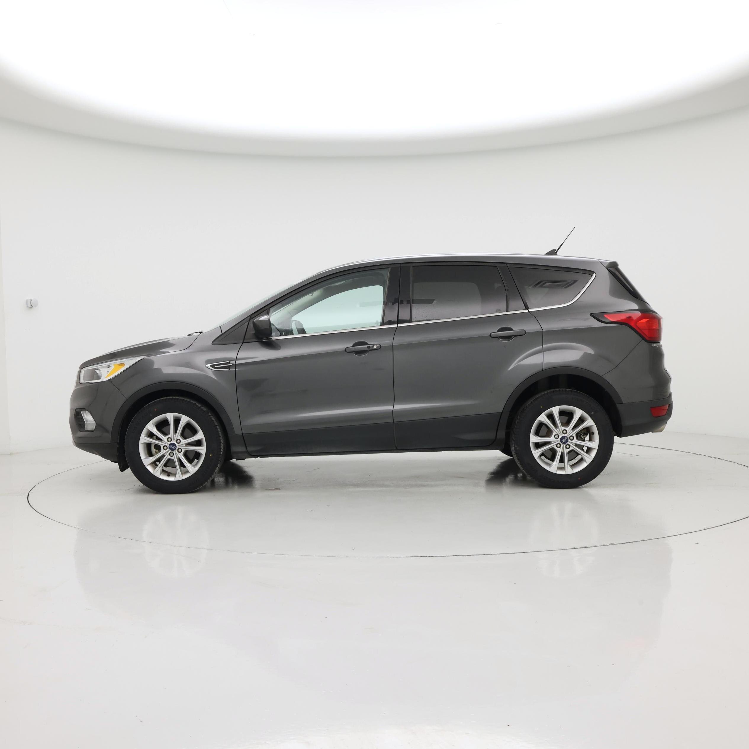 Thumbnail: 2019 Ford Escape - 3