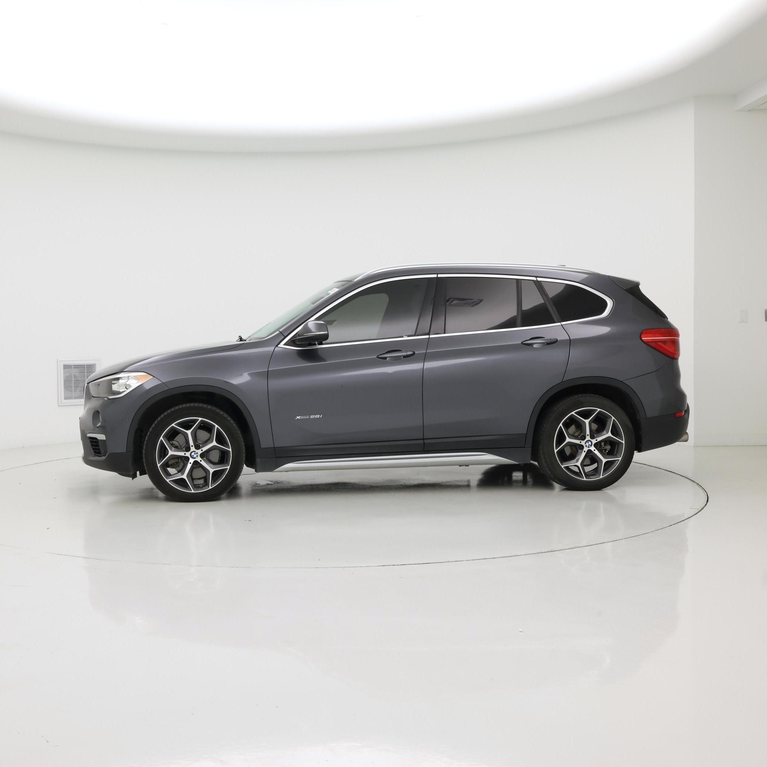 Thumbnail: 2018 BMW X1 - 3