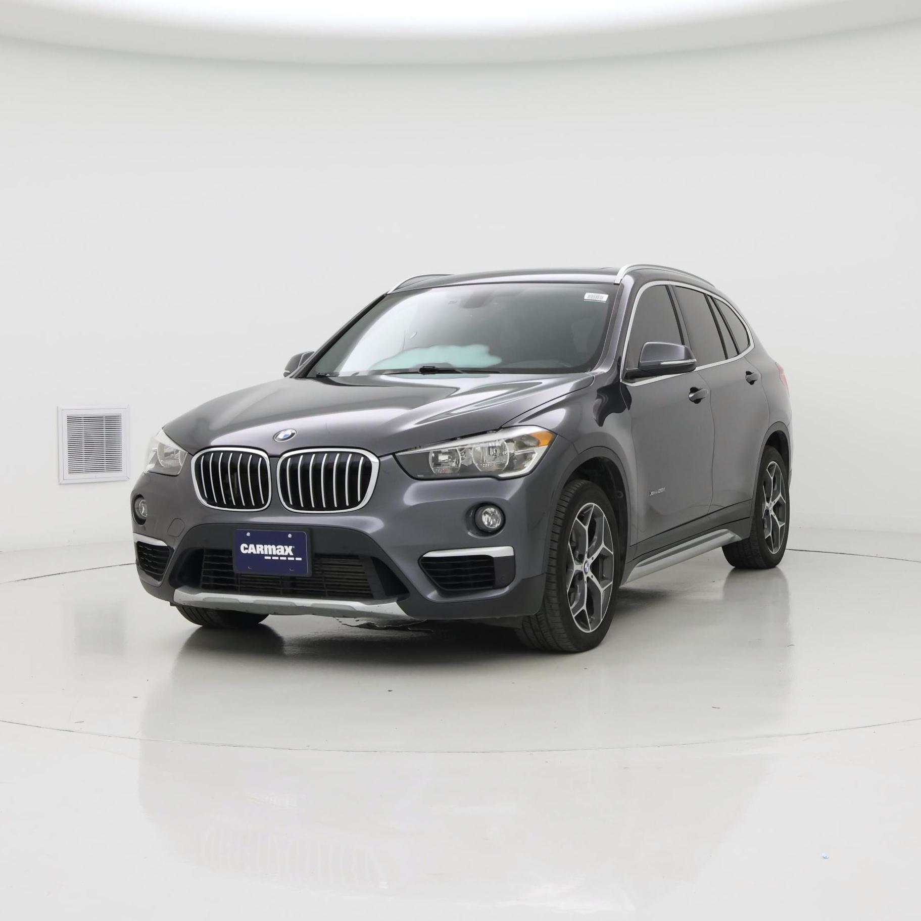 Thumbnail: 2018 BMW X1 - 4