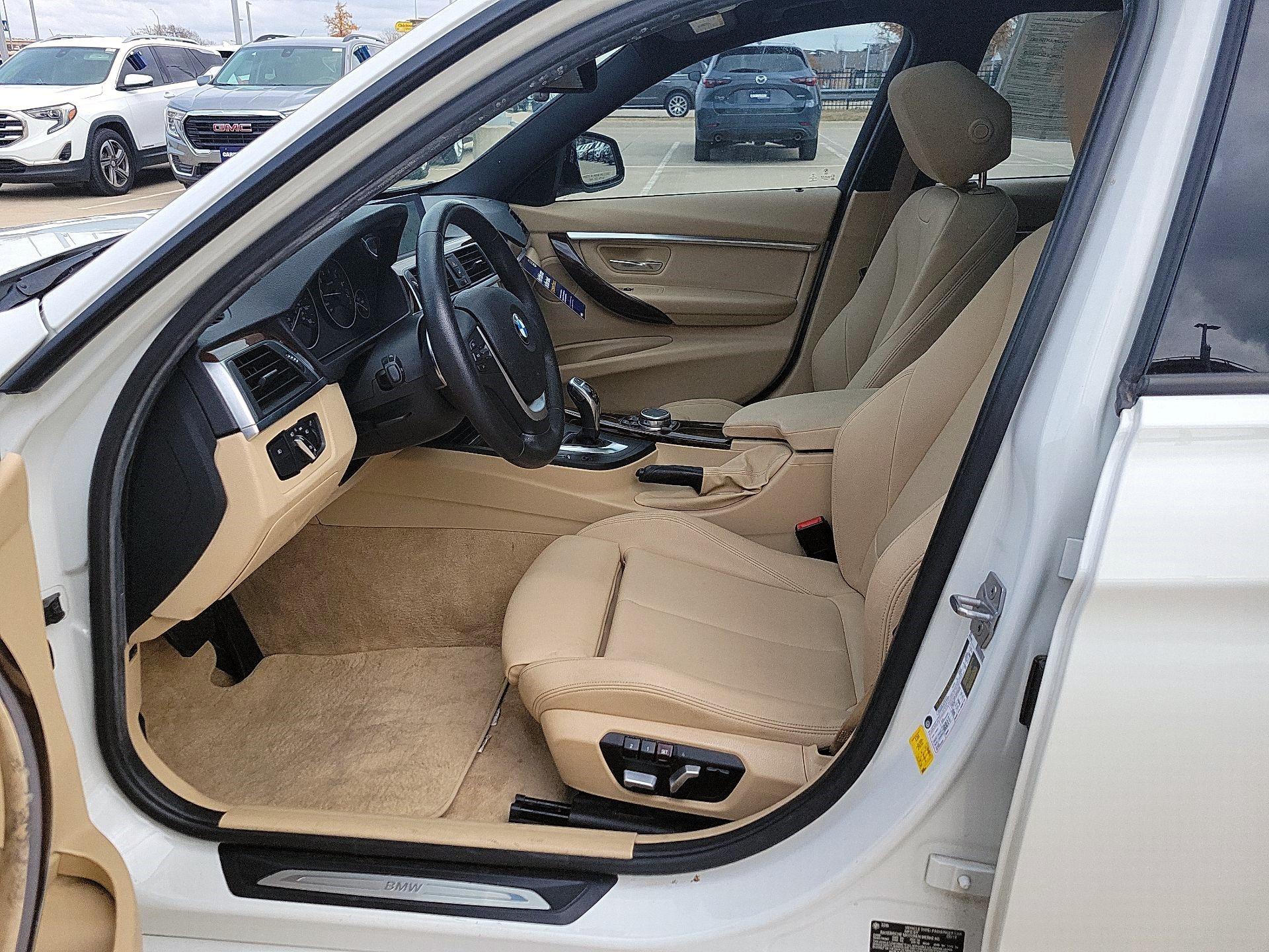 Thumbnail: 2016 BMW 3 Series - 9