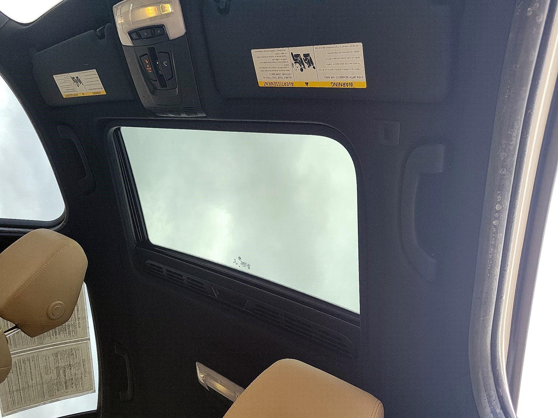 Thumbnail: 2016 BMW 3 Series - 18