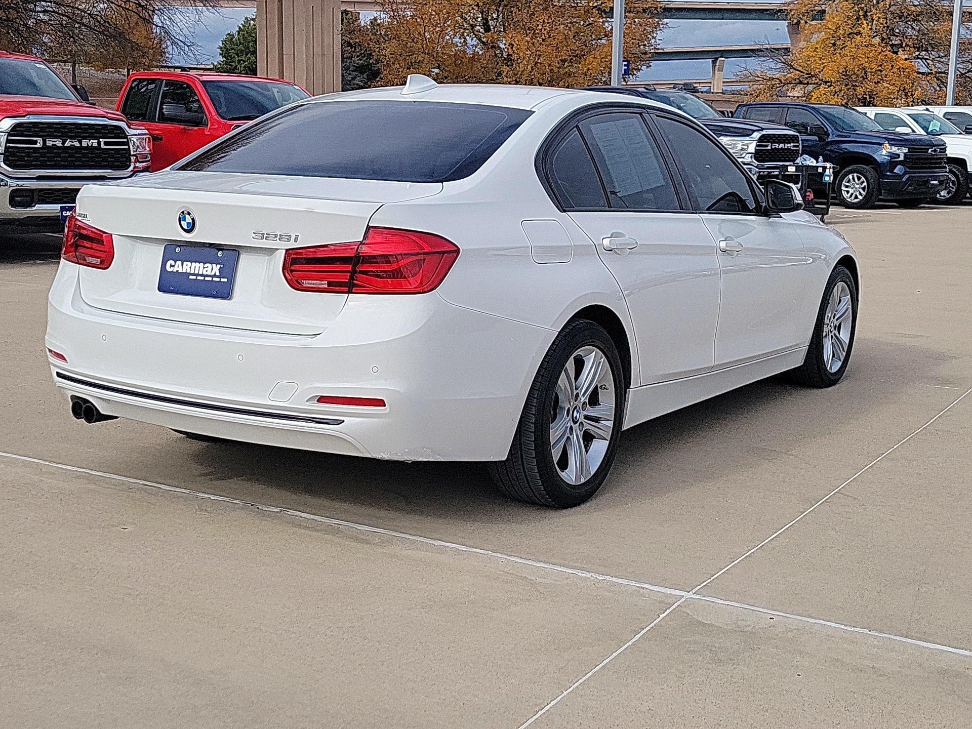 Thumbnail: 2016 BMW 3 Series - 5