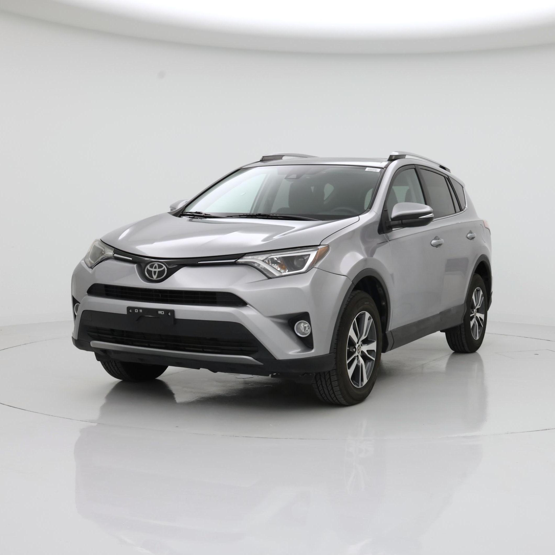 Thumbnail: 2018 Toyota RAV4 - 4