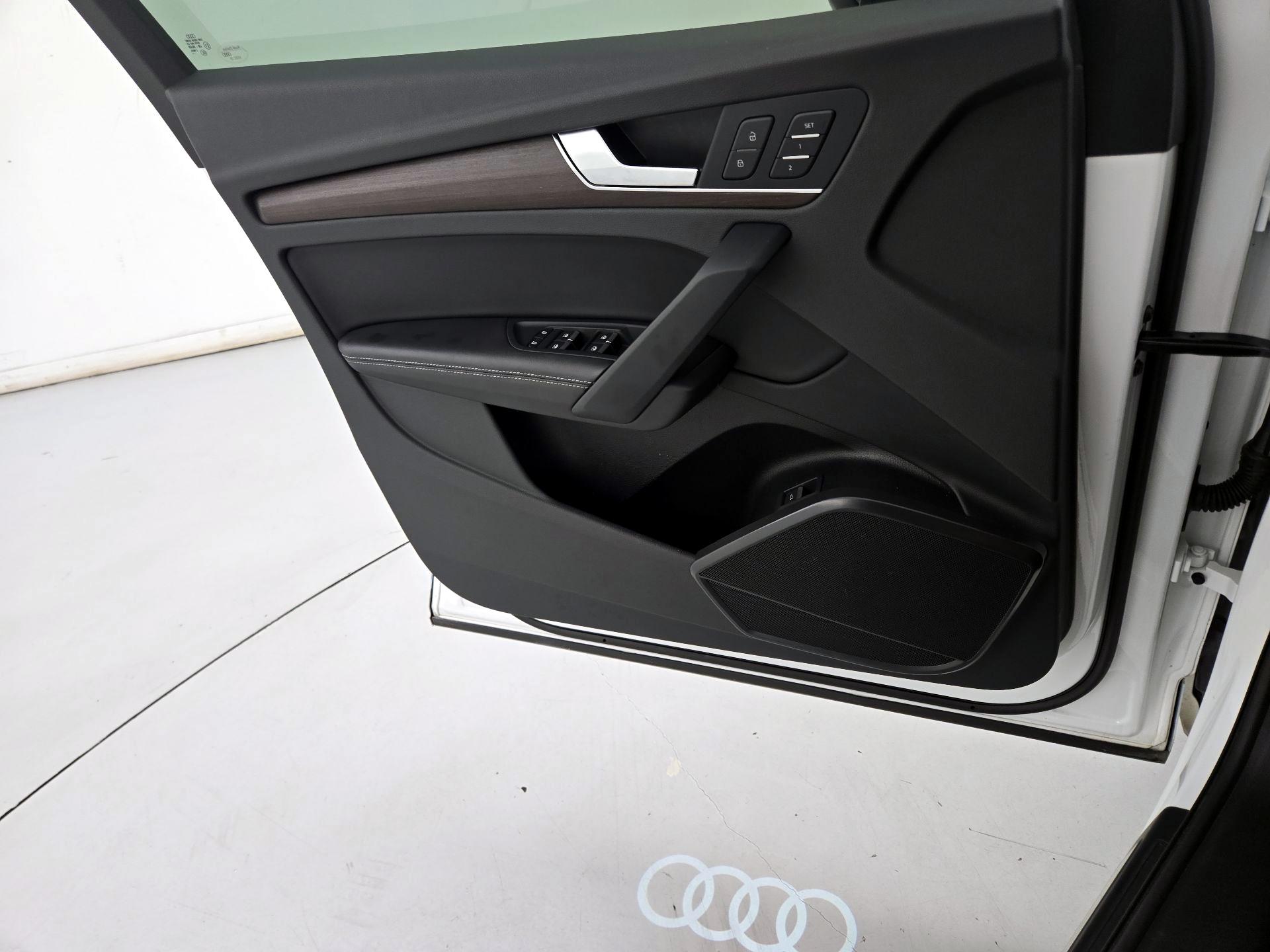 Thumbnail: 2021 Audi Q5 - 12