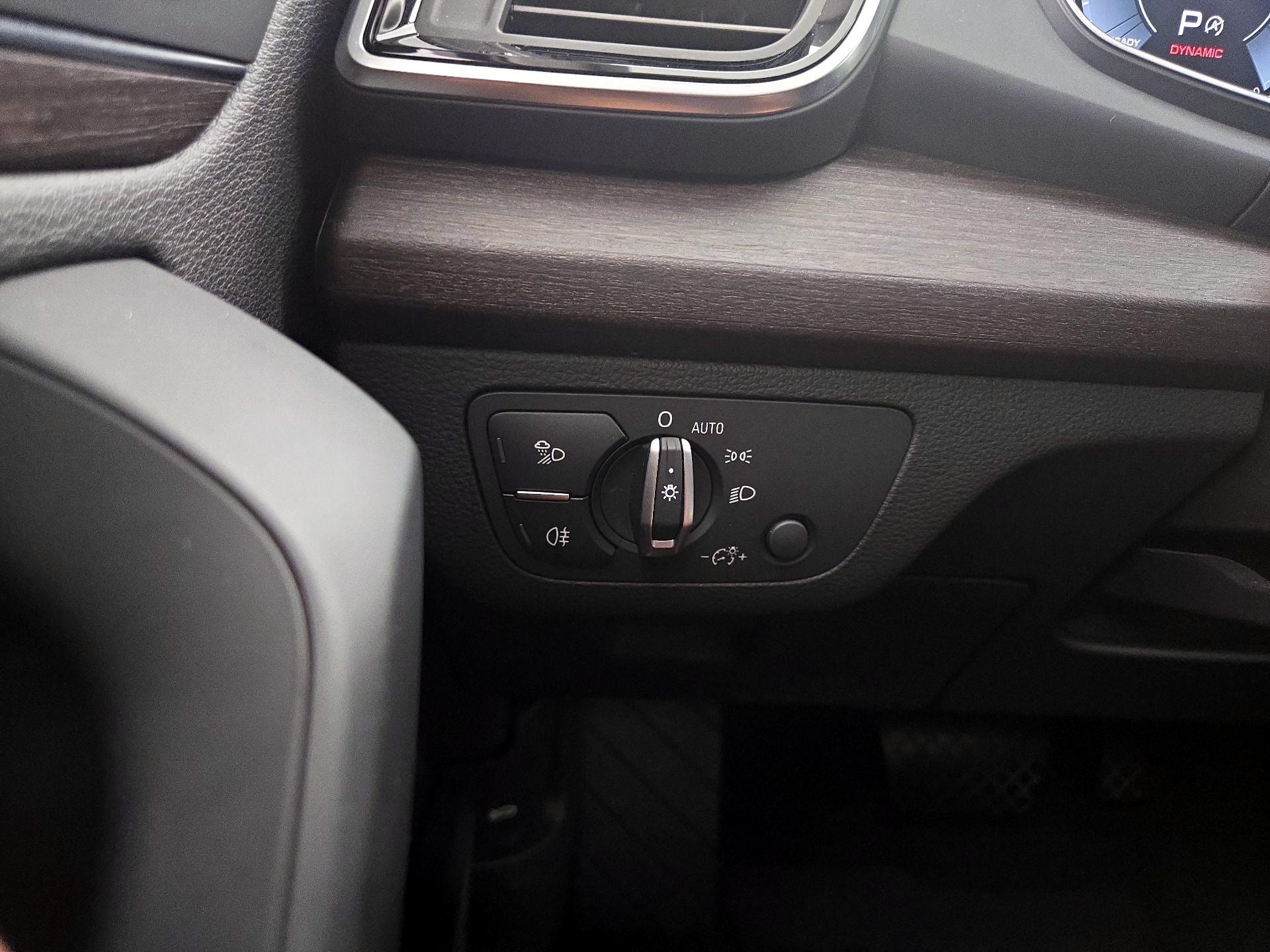 Thumbnail: 2021 Audi Q5 - 13
