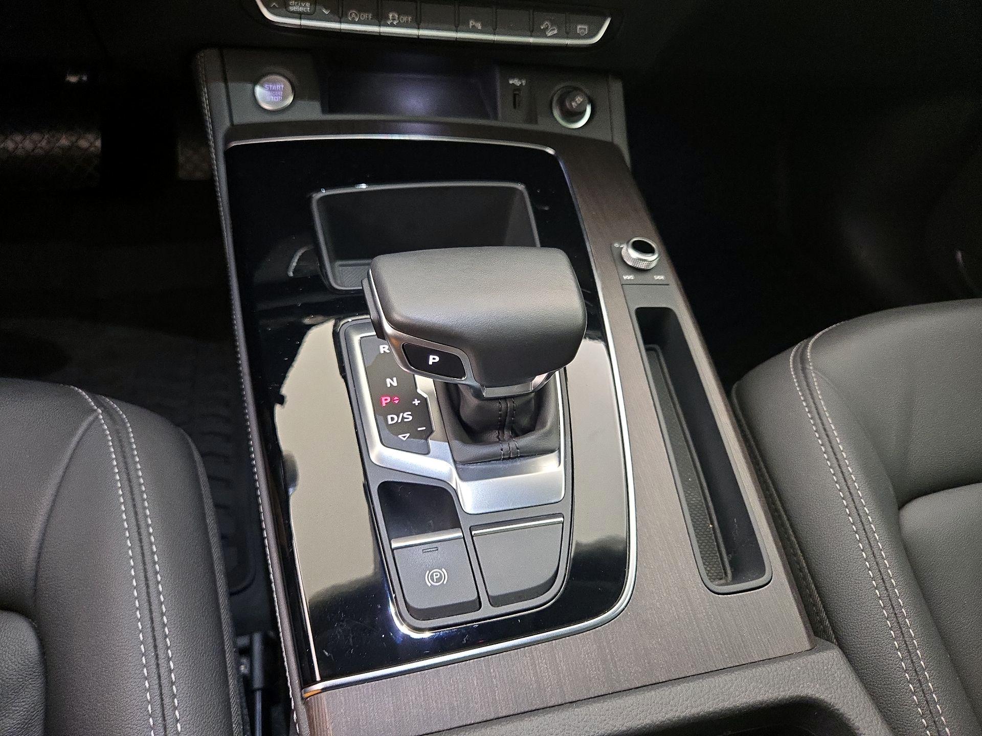 Thumbnail: 2021 Audi Q5 - 17