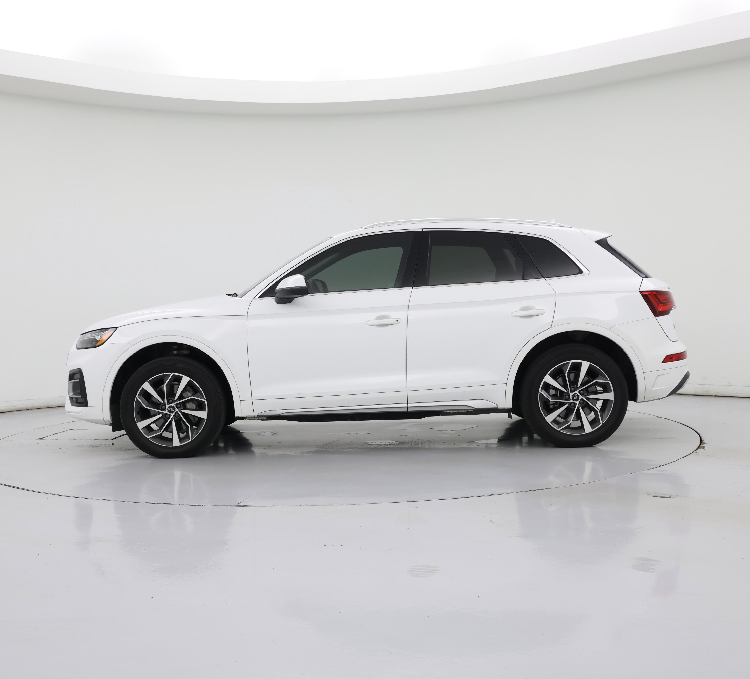 Thumbnail: 2021 Audi Q5 - 3