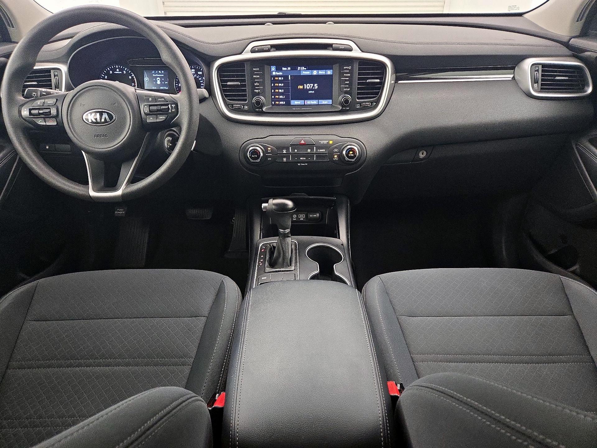 Thumbnail: 2018 Kia Sorento - 9