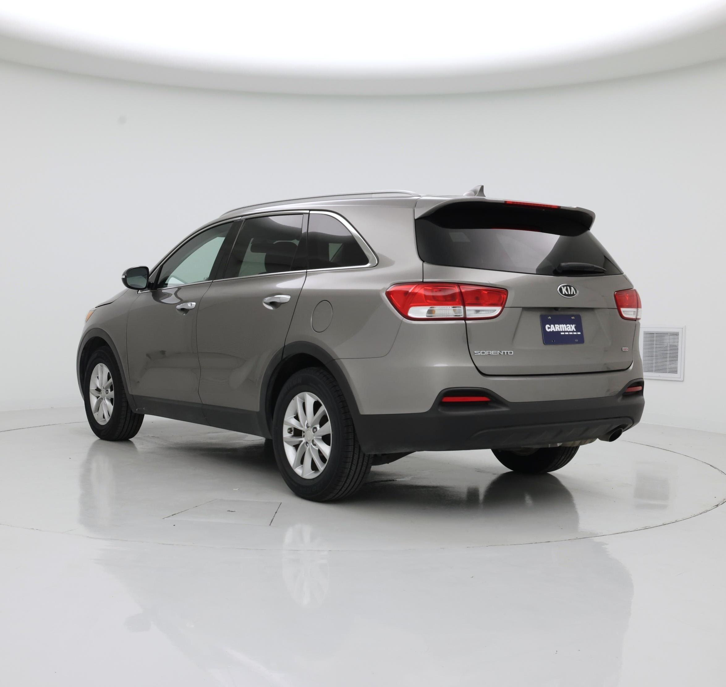 Thumbnail: 2018 Kia Sorento - 2