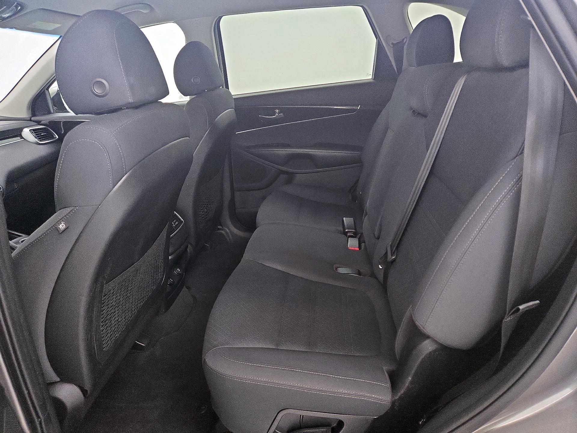 Thumbnail: 2018 Kia Sorento - 19