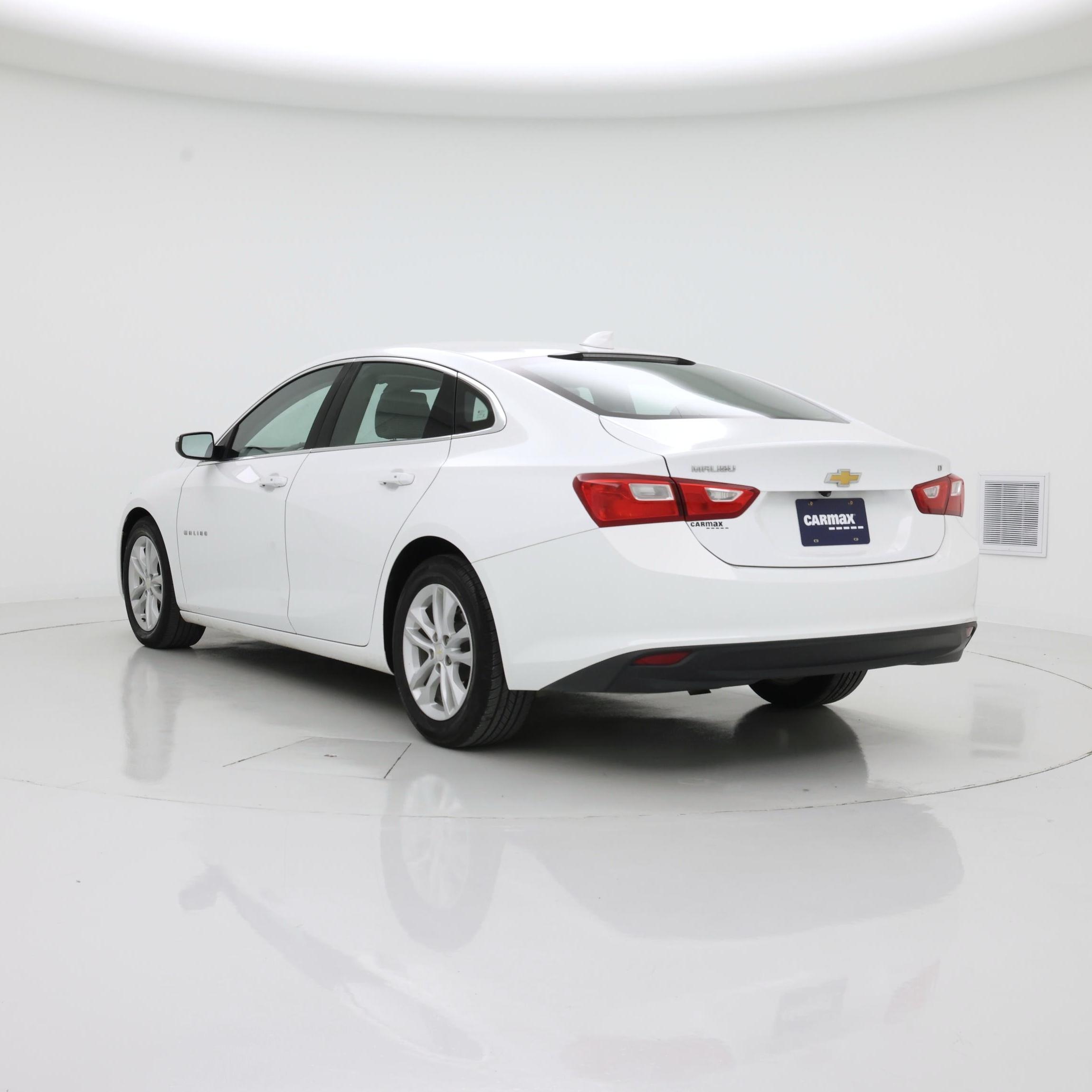 Thumbnail: 2016 Chevrolet Malibu - 2