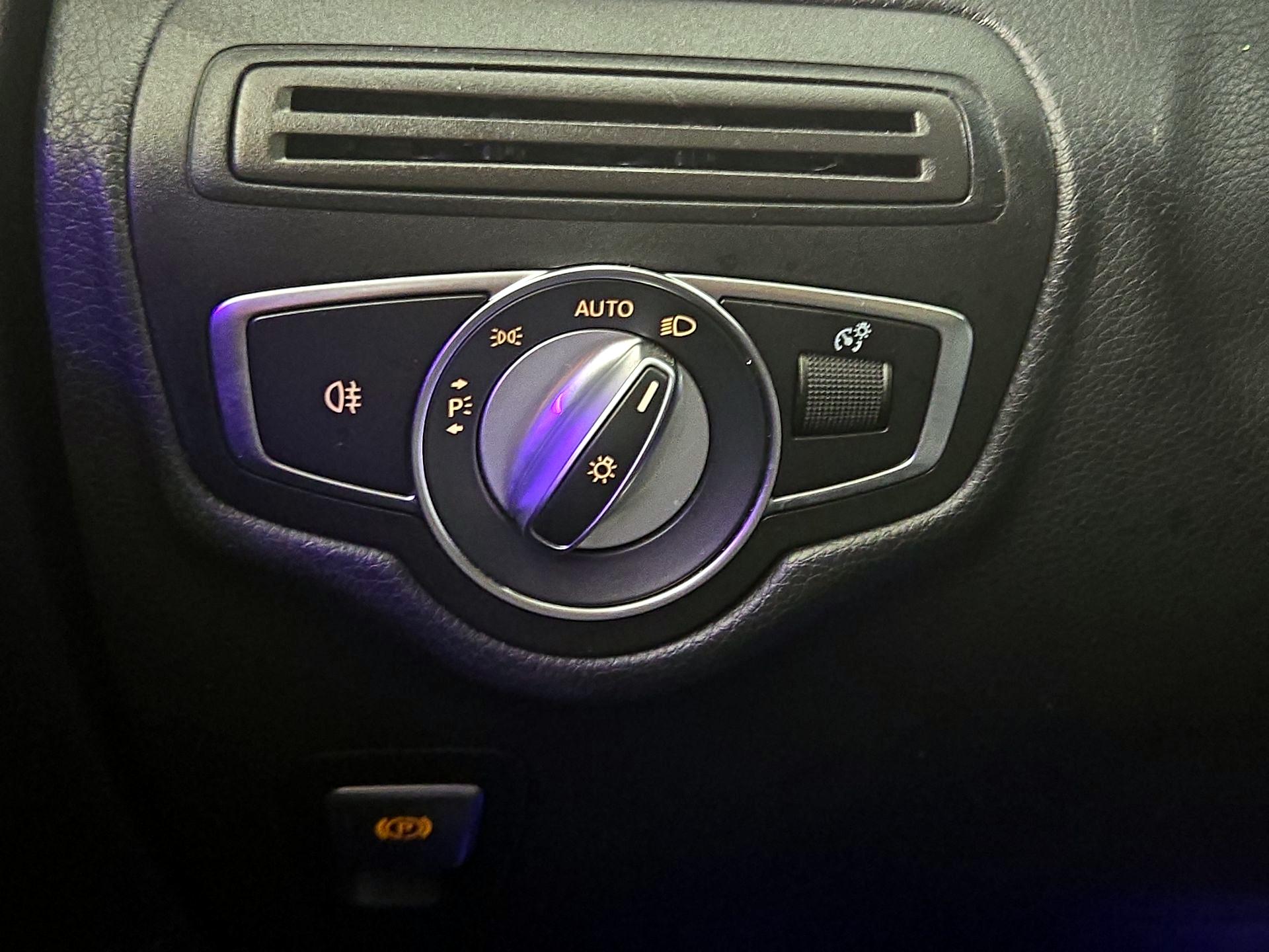 Thumbnail: 2021 Mercedes-Benz GLC - 13