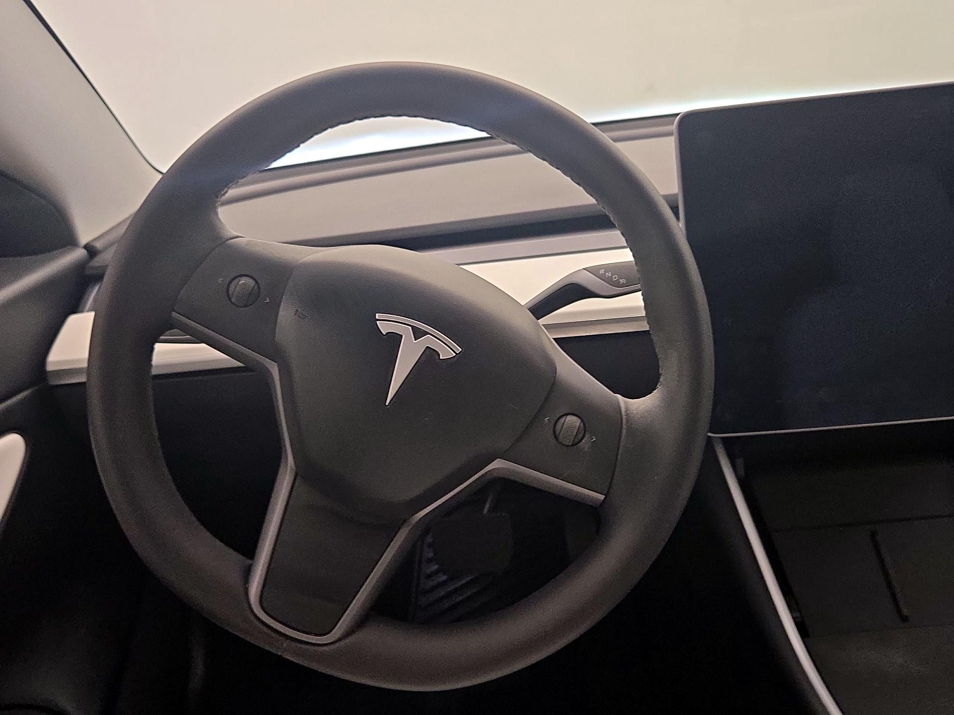 Thumbnail: 2020 Tesla Model 3 - 10