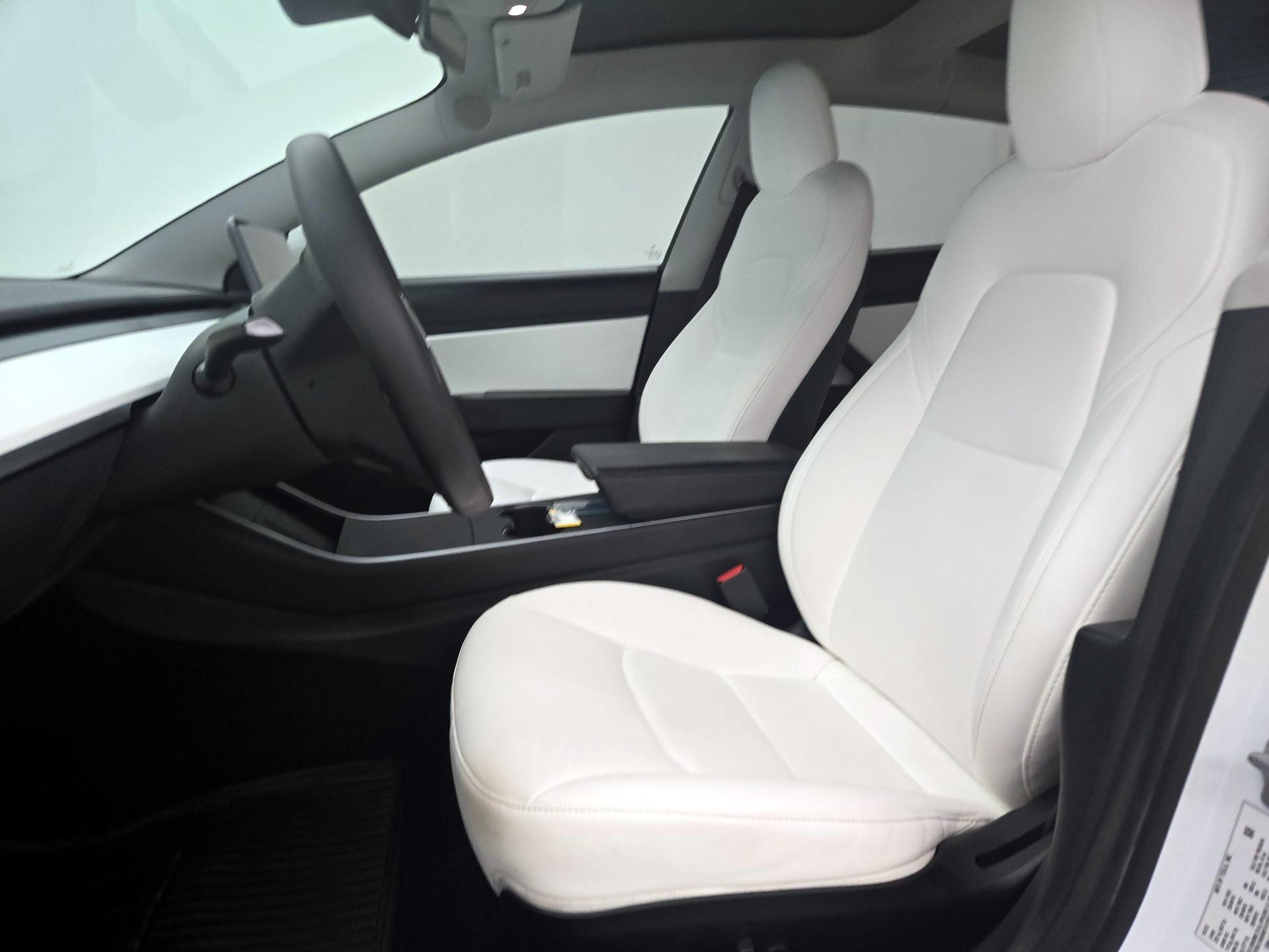 Thumbnail: 2020 Tesla Model 3 - 11